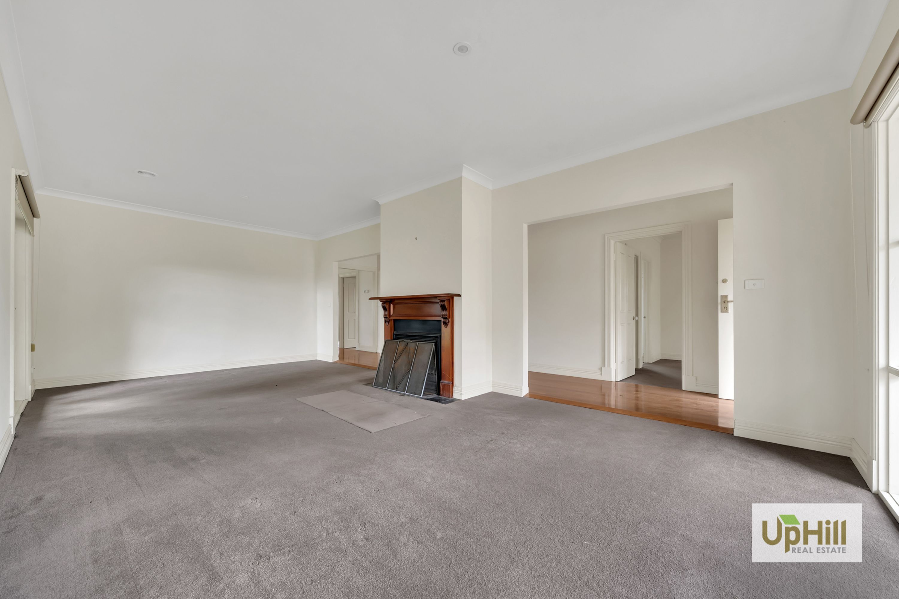 414 Berwick-Cranbourne Road, Clyde North - Thumbnail 4