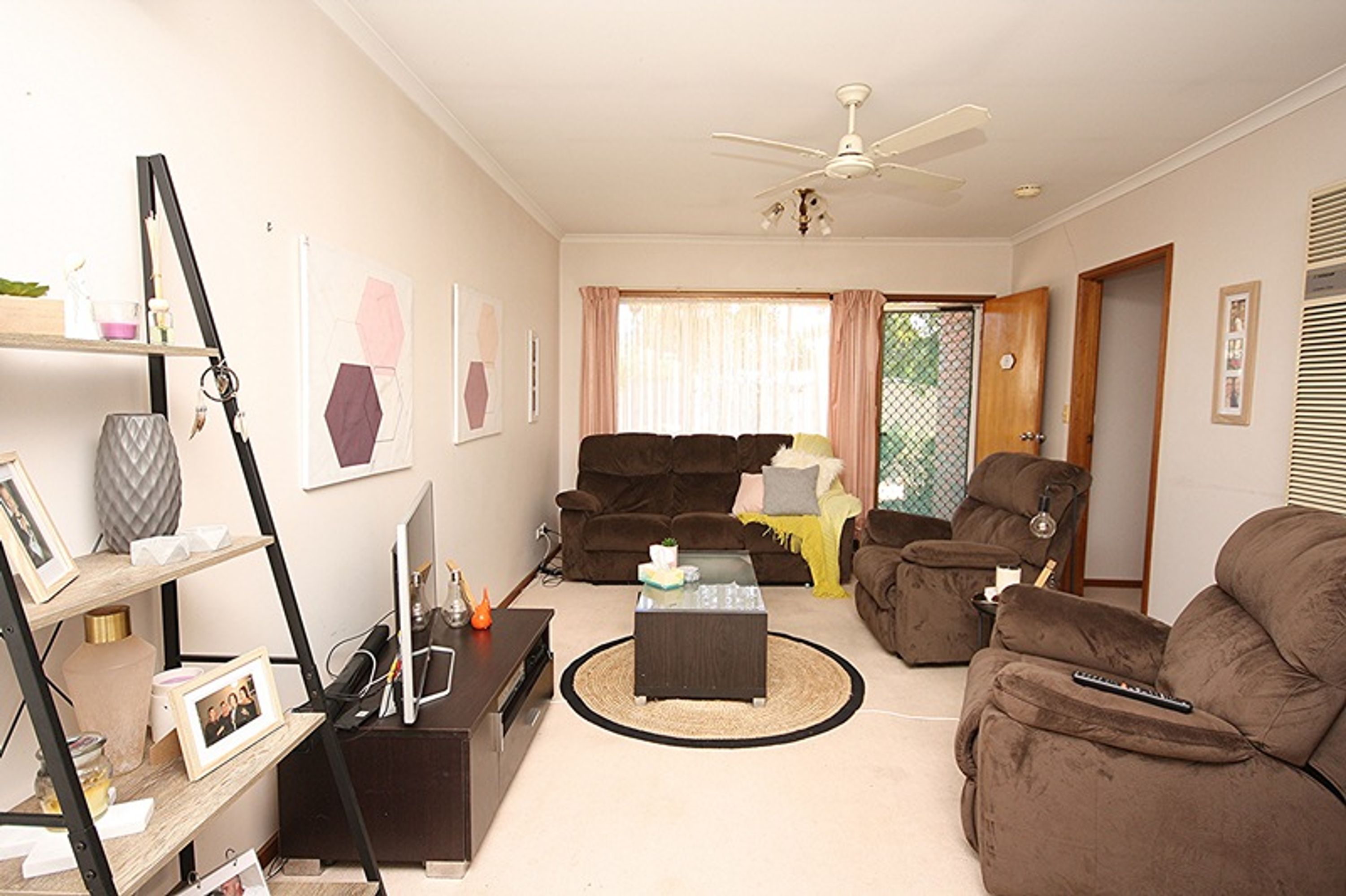3/4 Stewart Street, Horsham VIC 3400, Horsham - Thumbnail 3