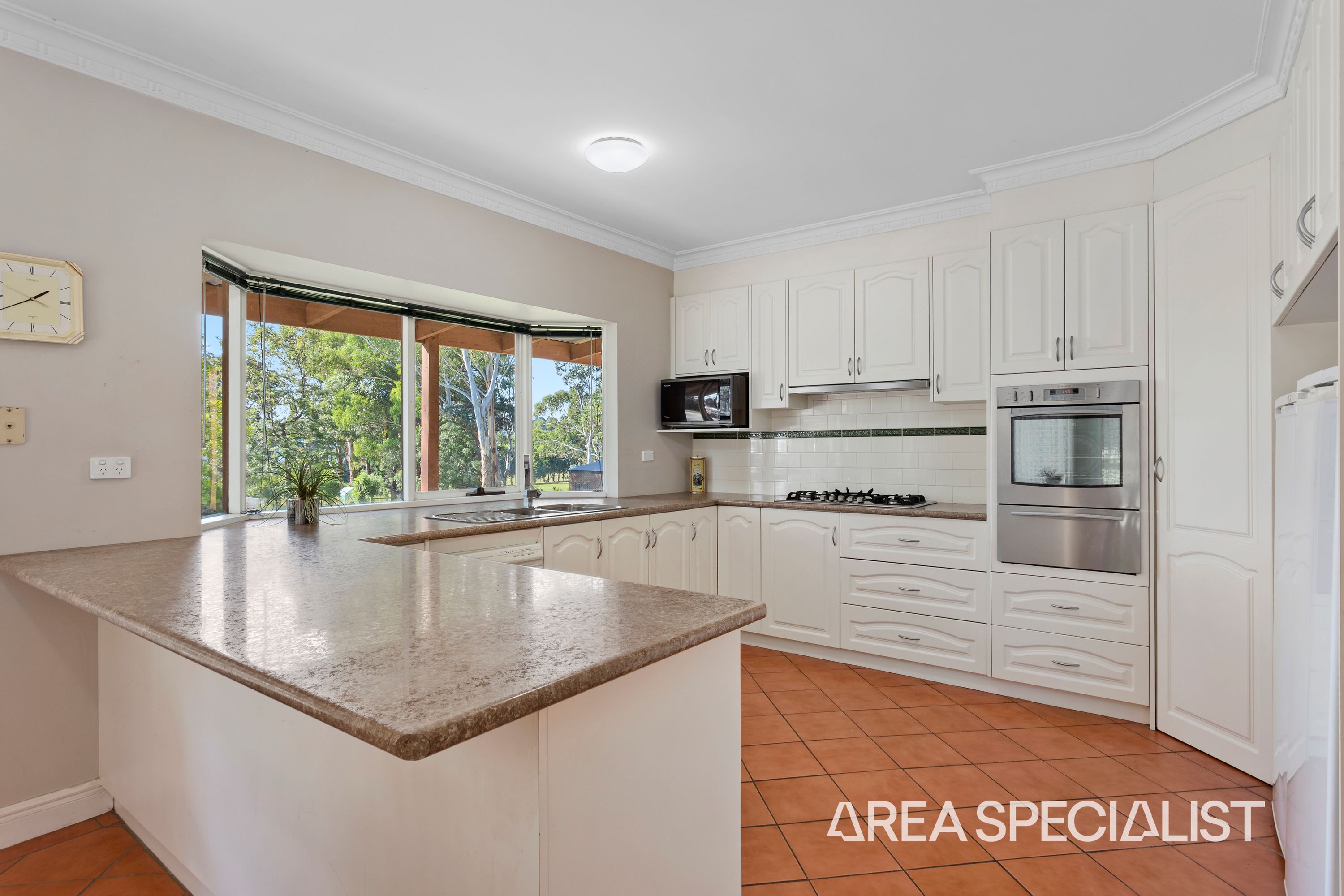 14 Fairway Drive, Drouin - Thumbnail 6