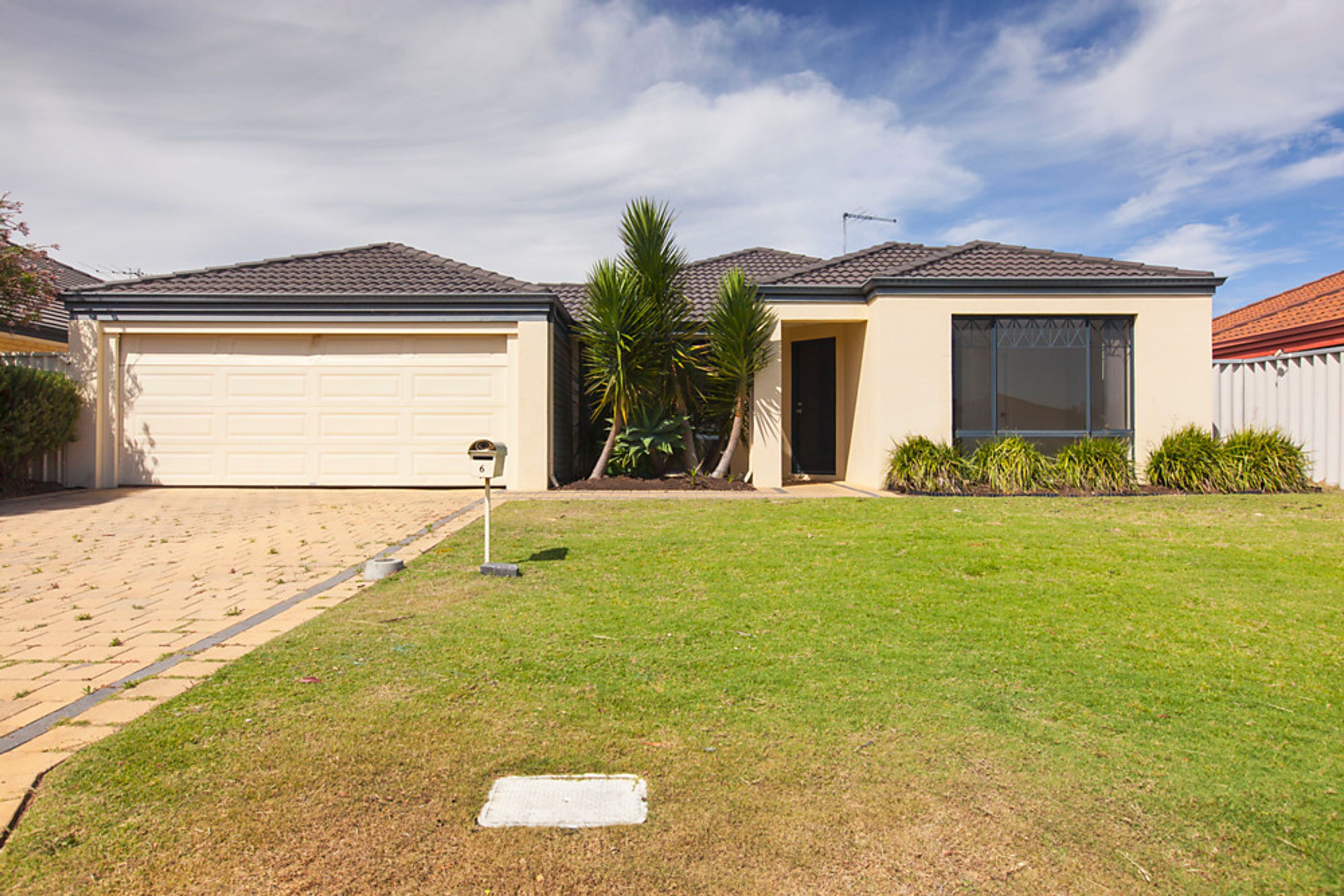 6 Mulwarrie Circle, Wanneroo - Thumbnail 2