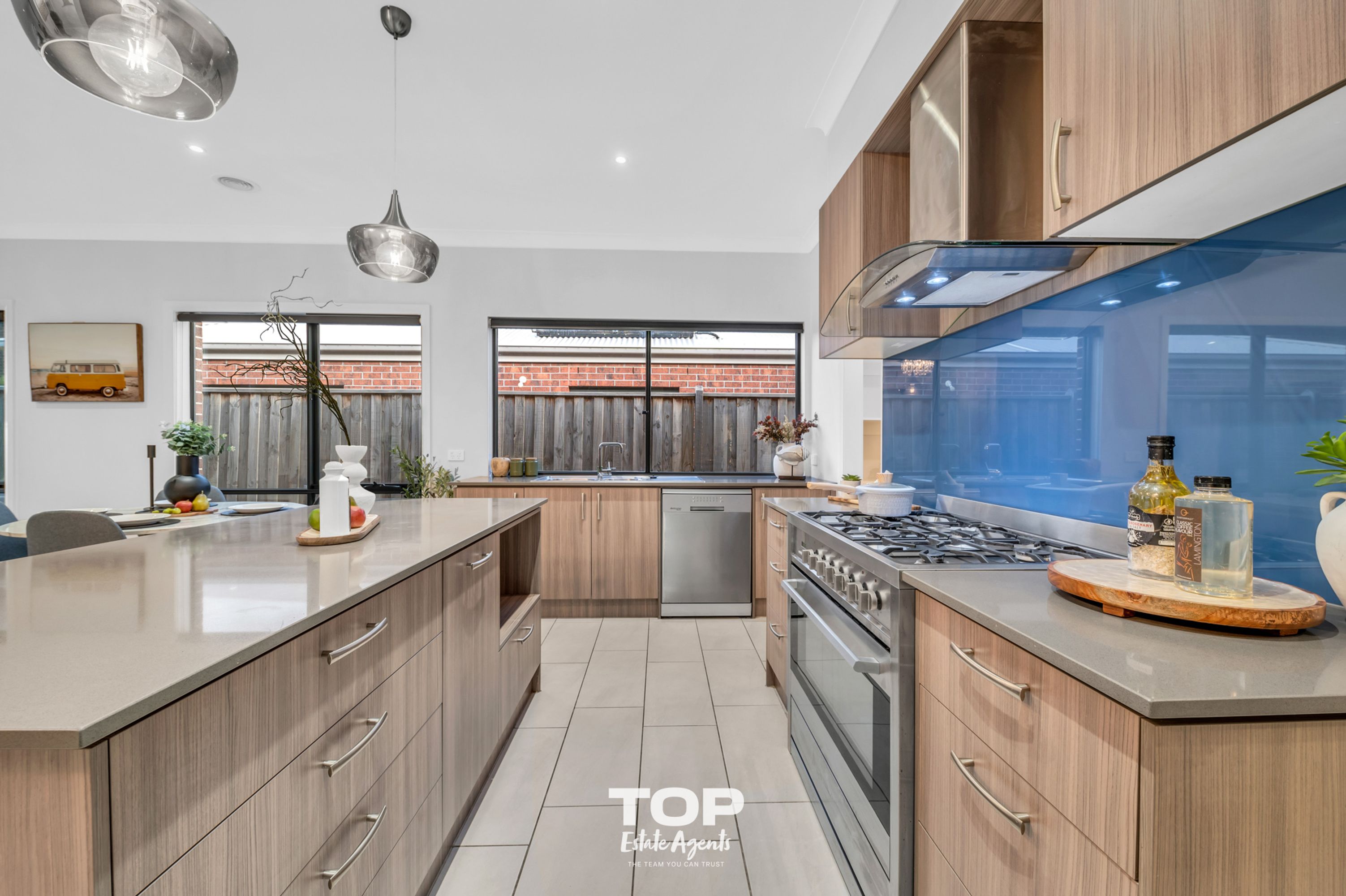 7 Janessa Drive, Clyde North - Thumbnail 6