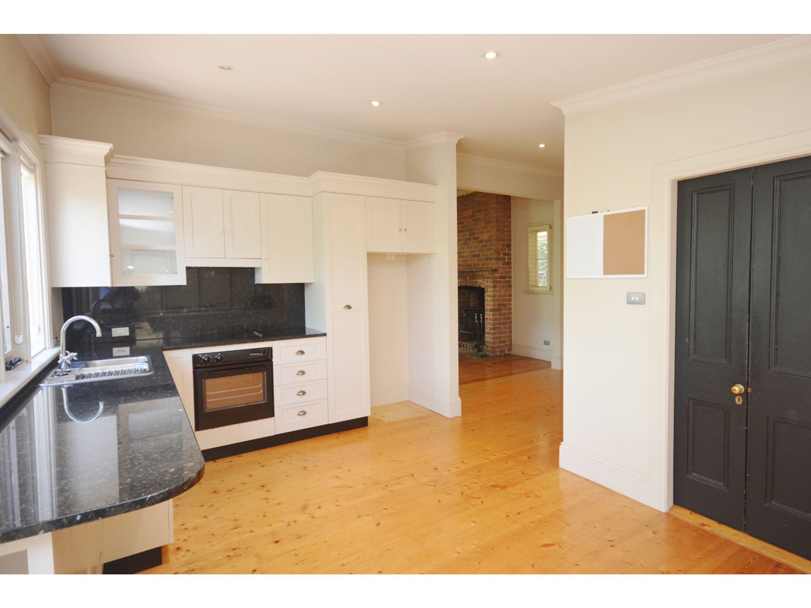 30 Waratah Avenue, Katoomba - Thumbnail 3