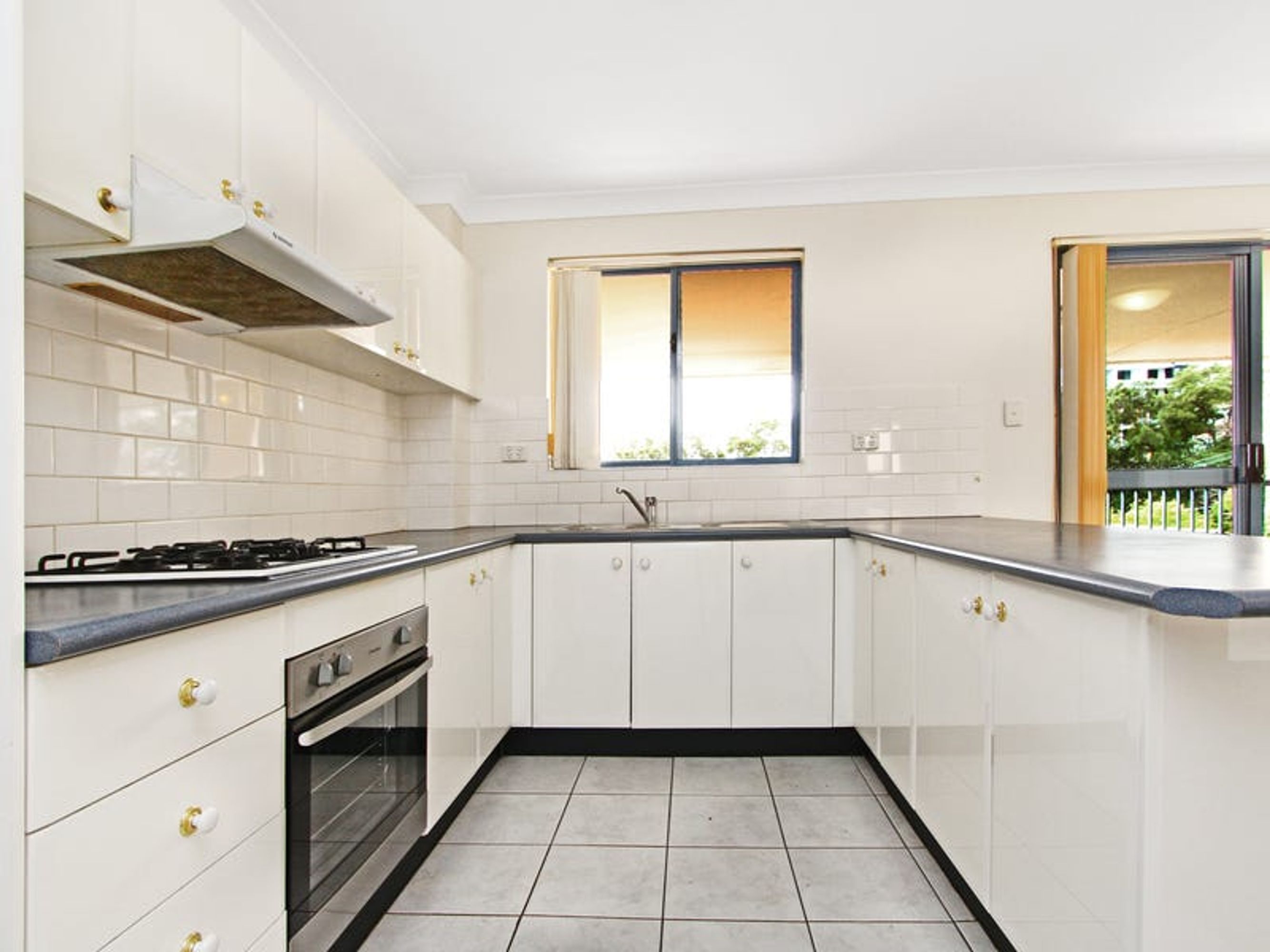 16/49-51 Woniora Road, Hurstville, Hurstville - Thumbnail 3