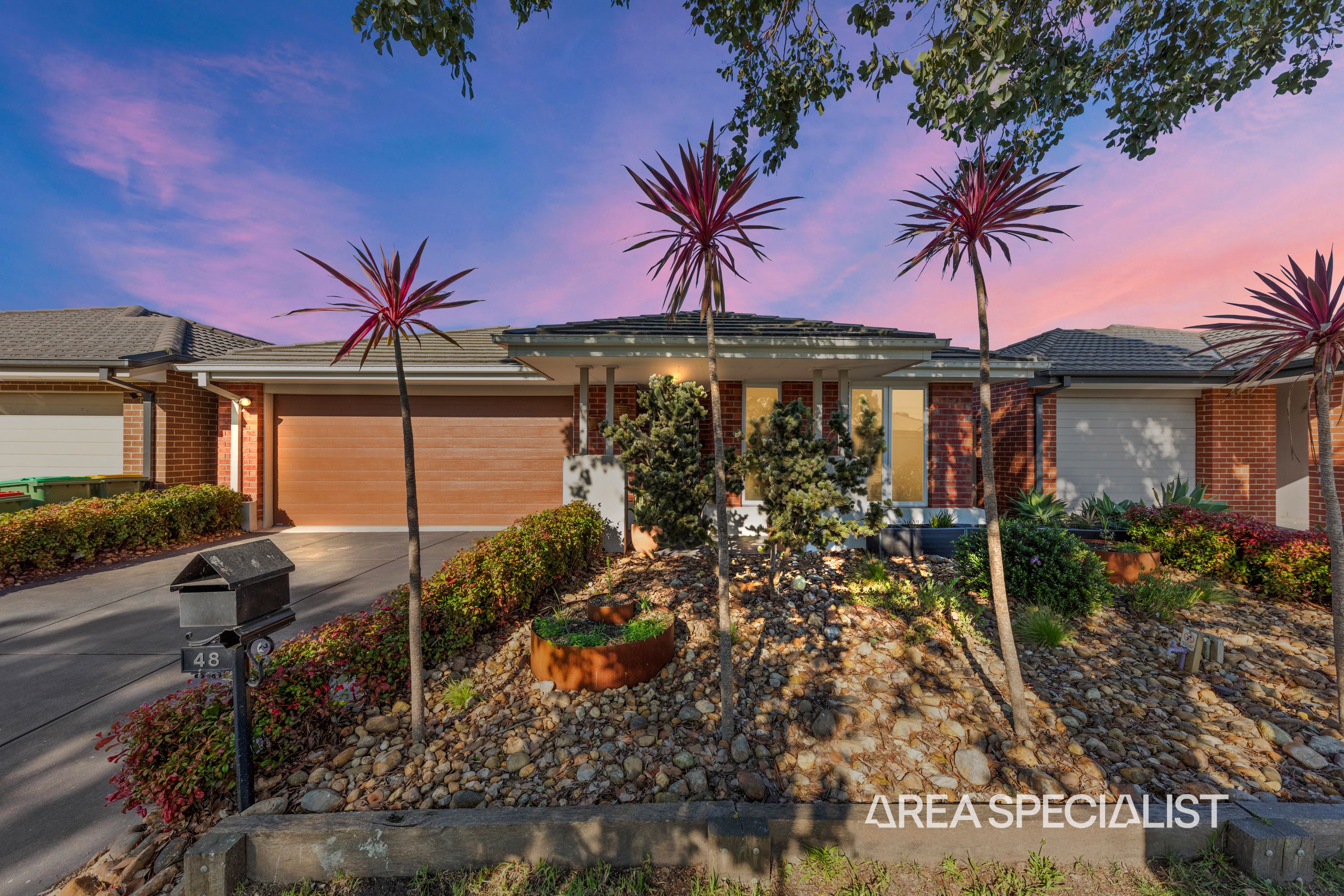 48 Willowtree Drive, Pakenham
