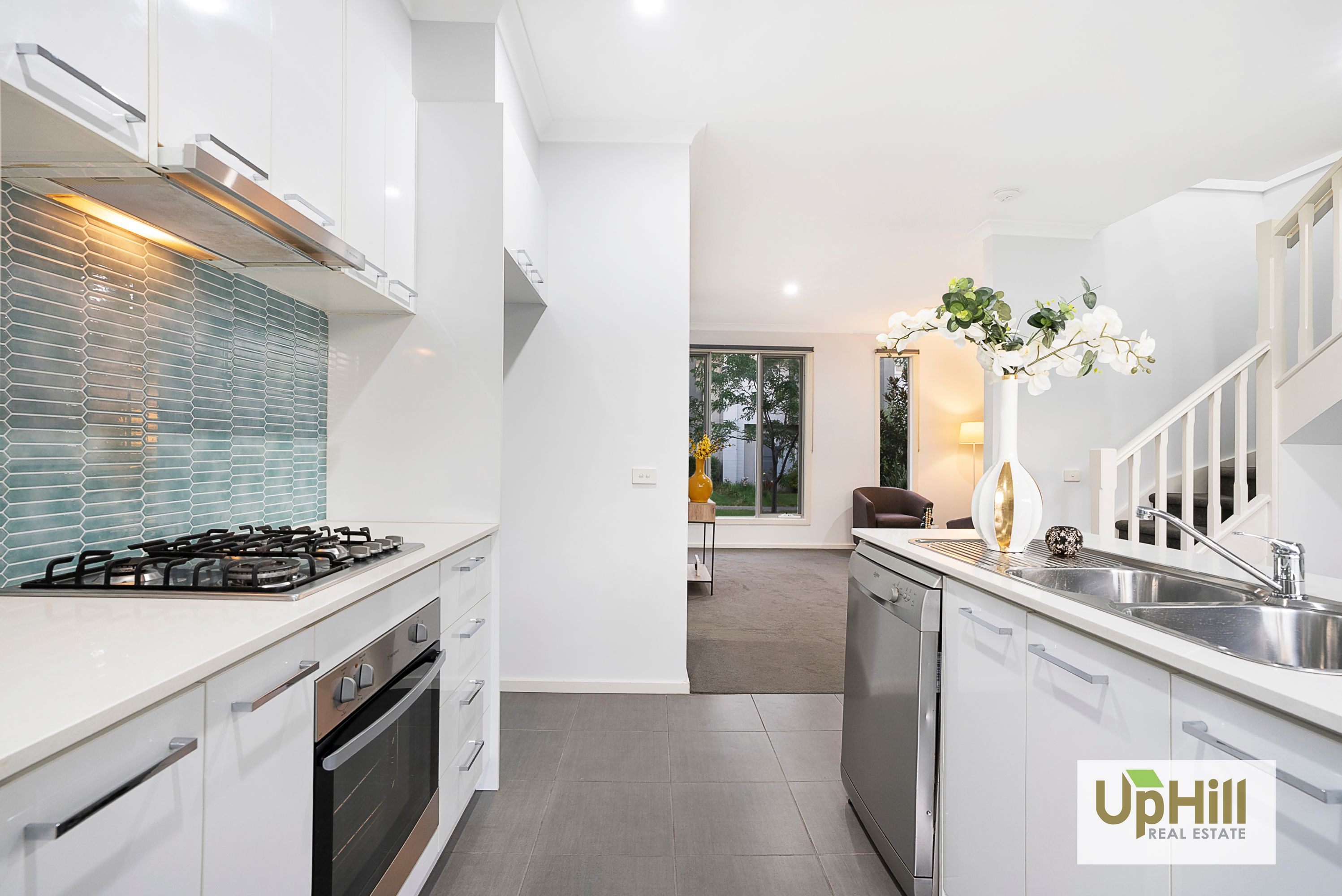 10 Aviara Walk, Cranbourne - Thumbnail 6