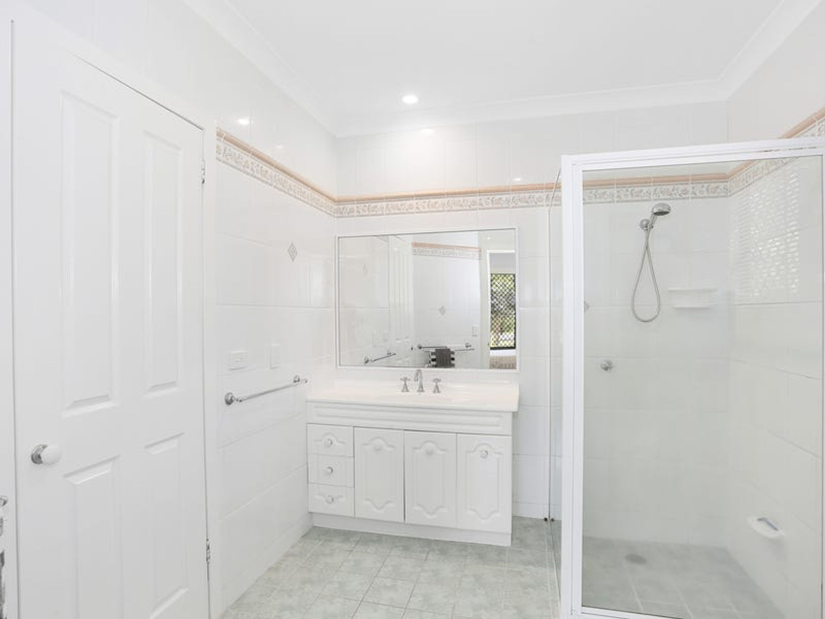 25 Whipbird Drive, Ashby Heights - Thumbnail 8
