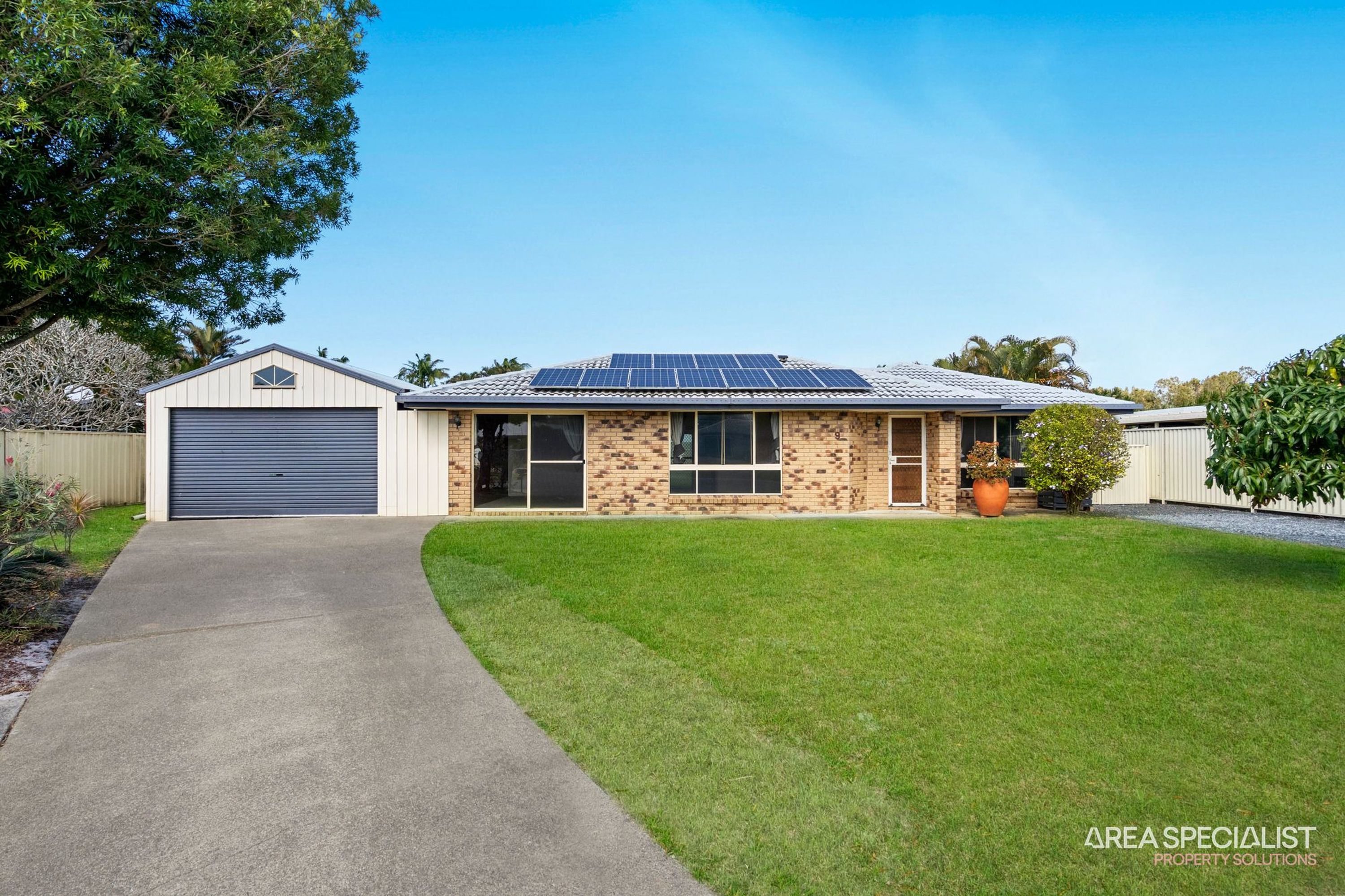 9 Henry Court, Jacobs Well - Image 1