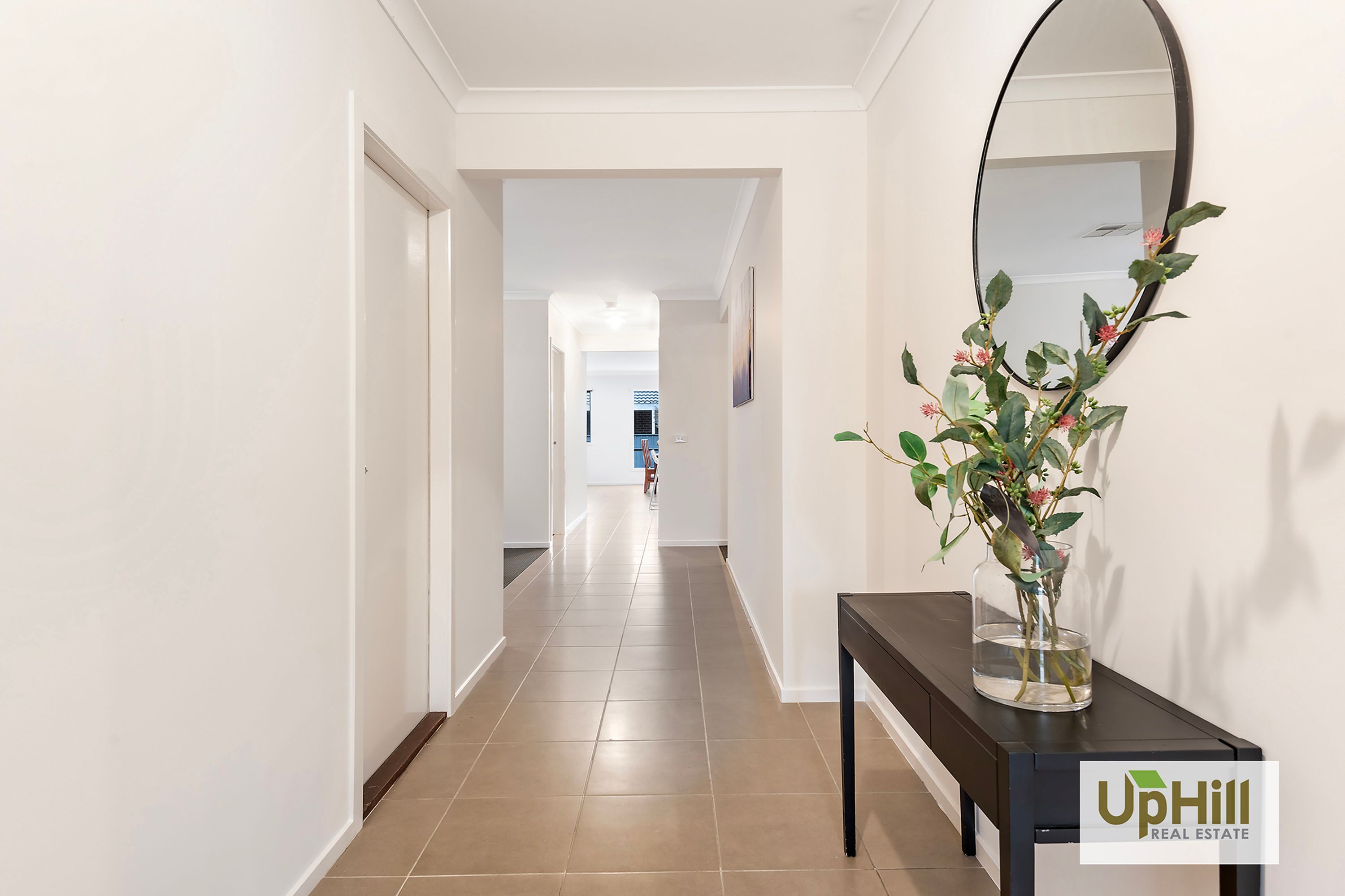 46 Selandra Boulevard, Clyde North - Thumbnail 3