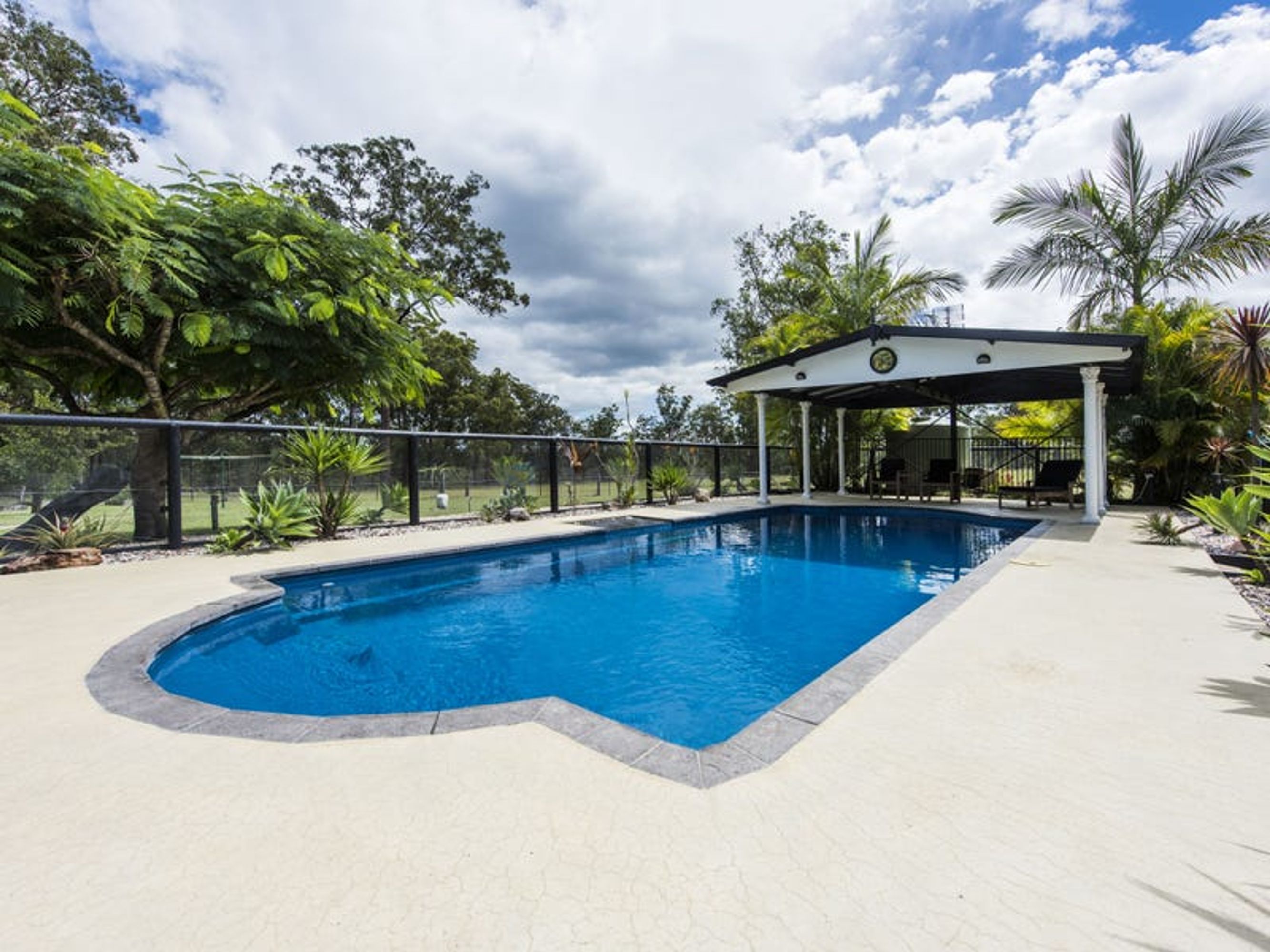 142 Fortis Drive, The Pinnacles - Thumbnail 4