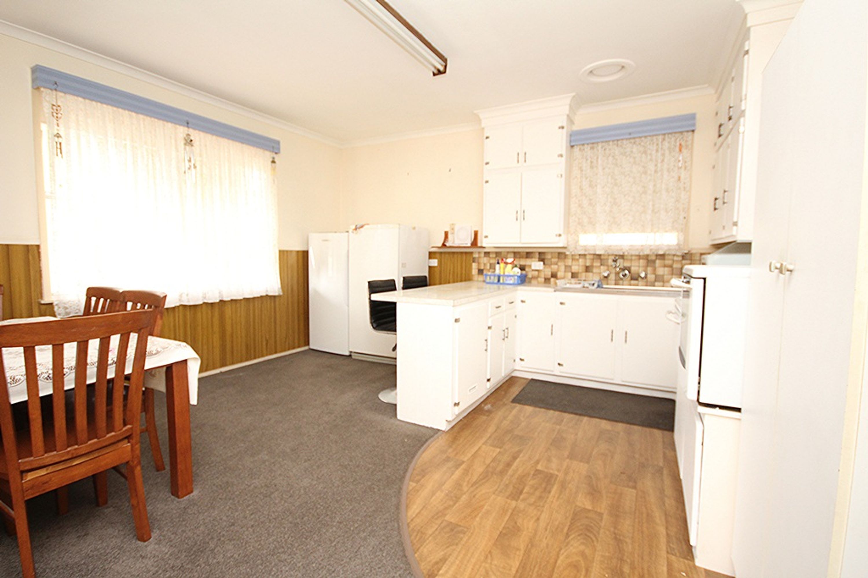 58 Albert Street, Horsham VIC 3400, Horsham - Thumbnail 2