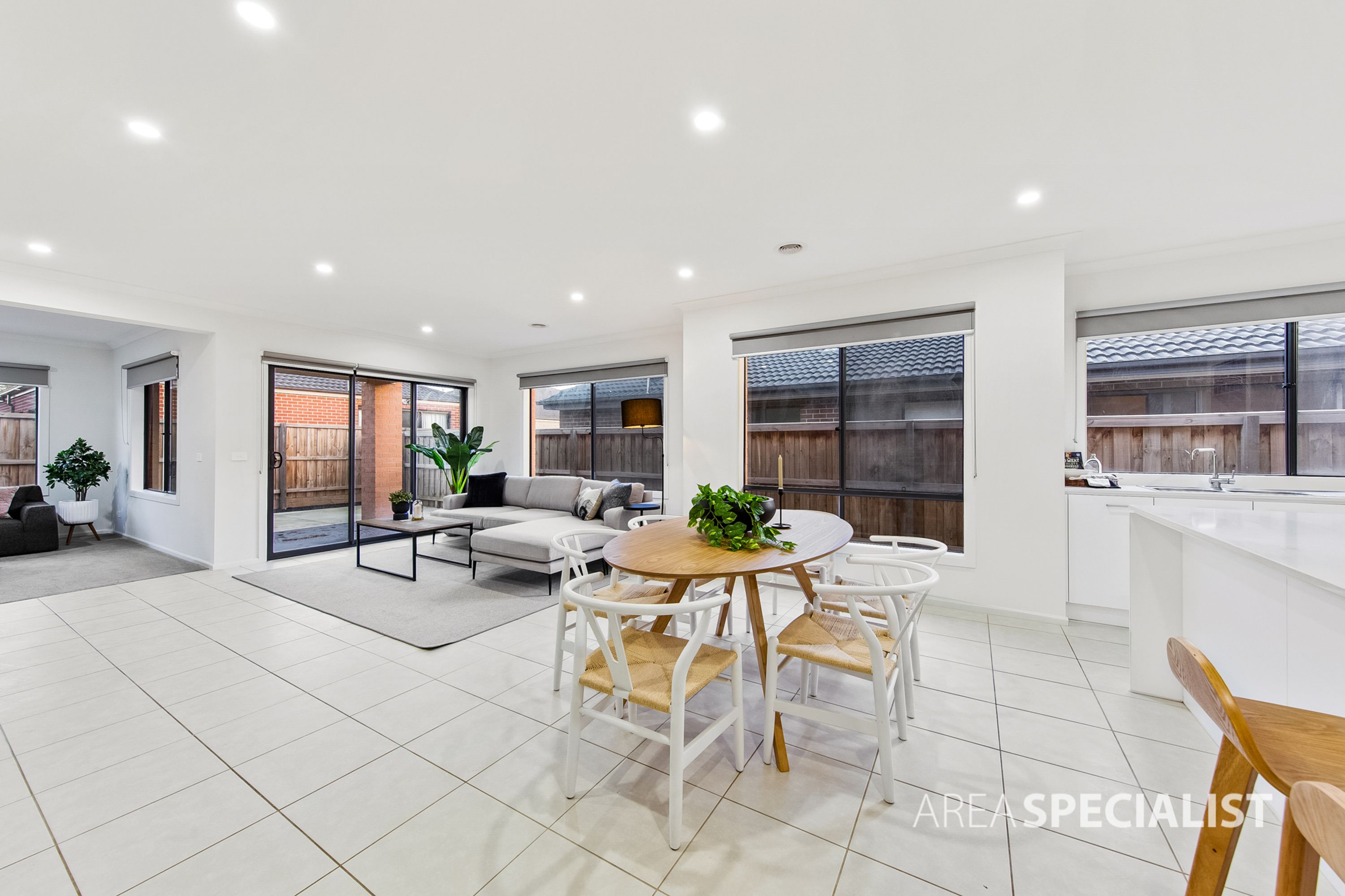 15 Raddle Road, Aintree VIC 3336, Aintree - Thumbnail 6