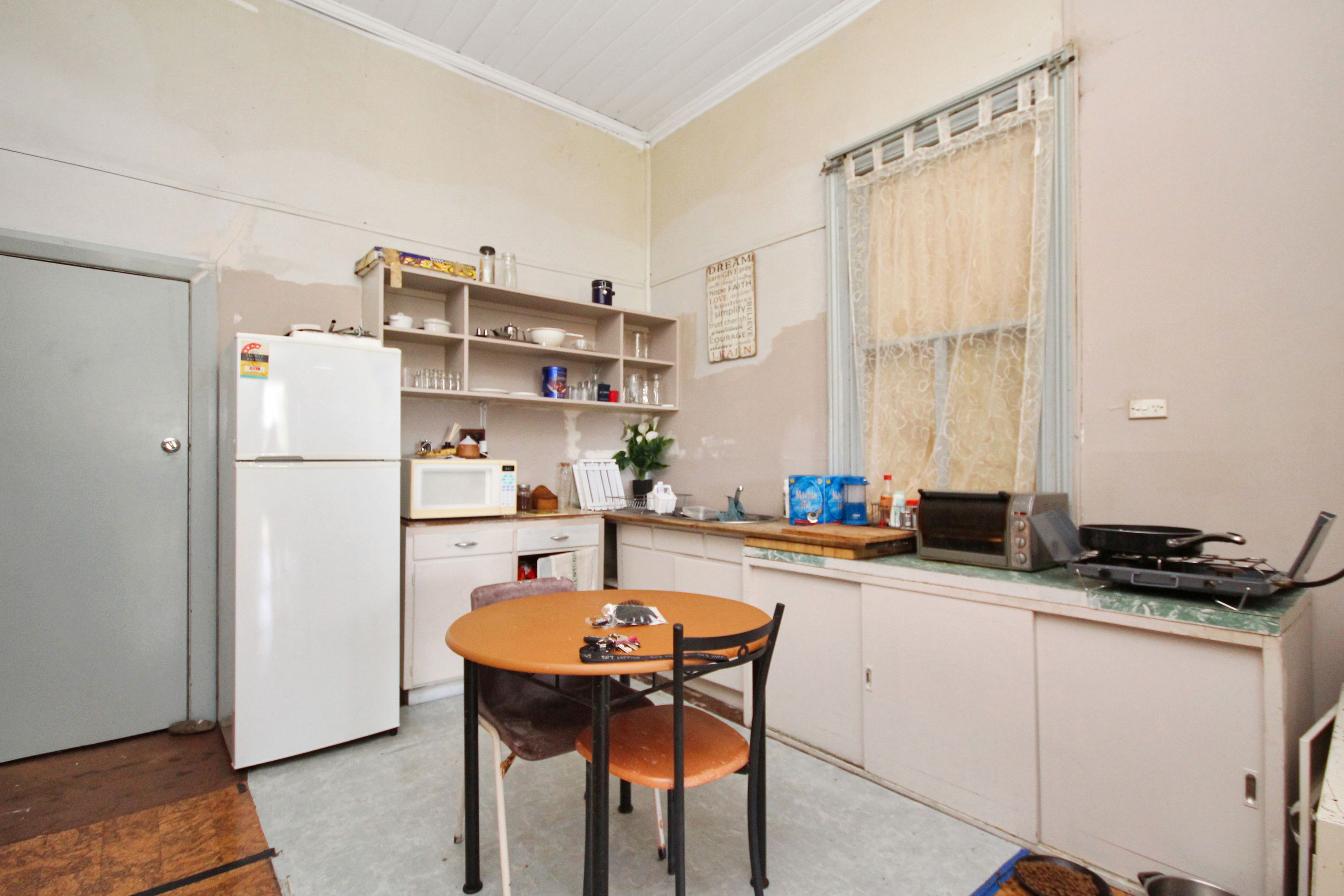 16 Anderson Street, Horsham VIC 3400, Horsham - Thumbnail 3