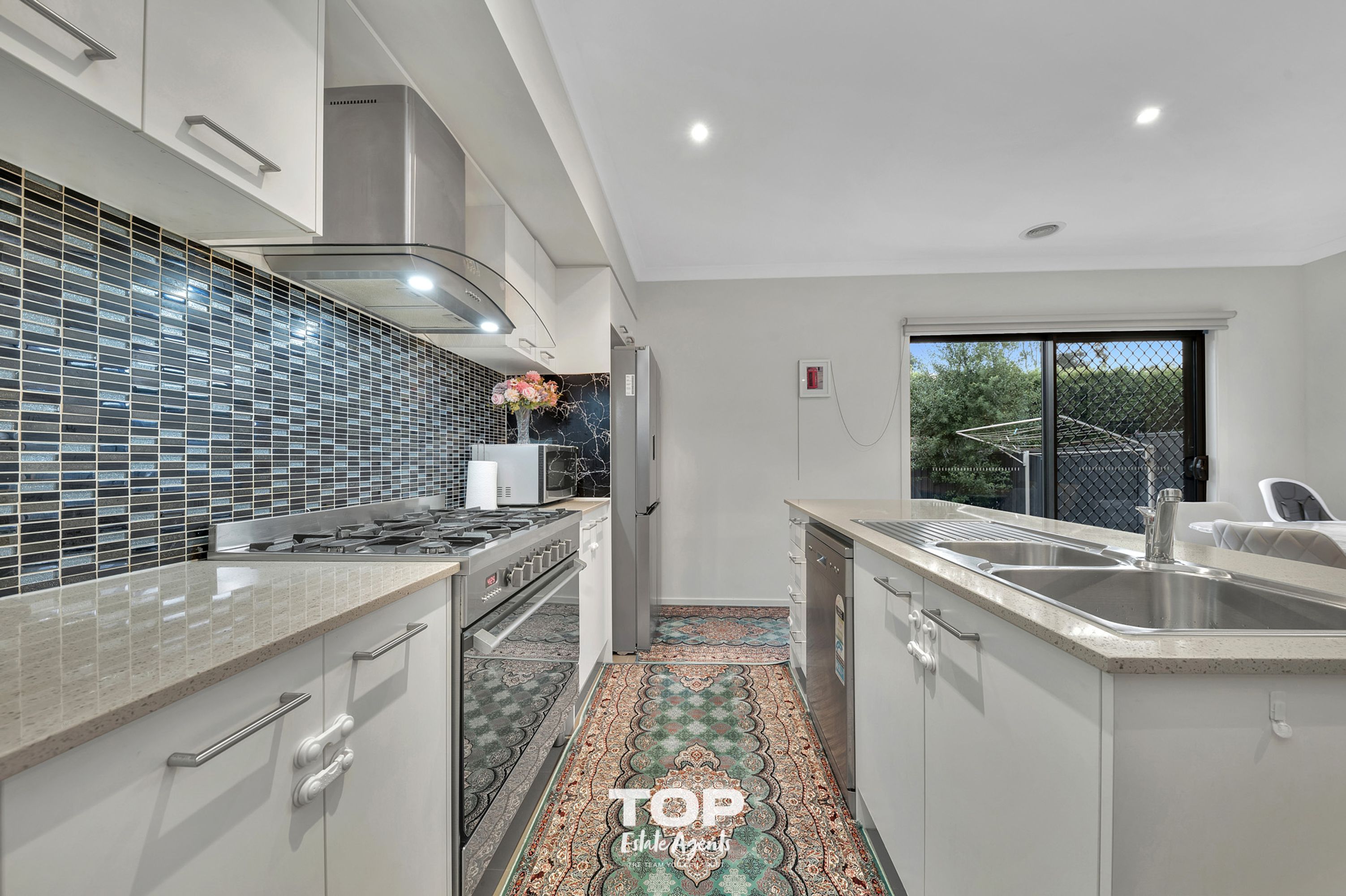 25 Marrone boulevard, Cranbourne East - Thumbnail 6