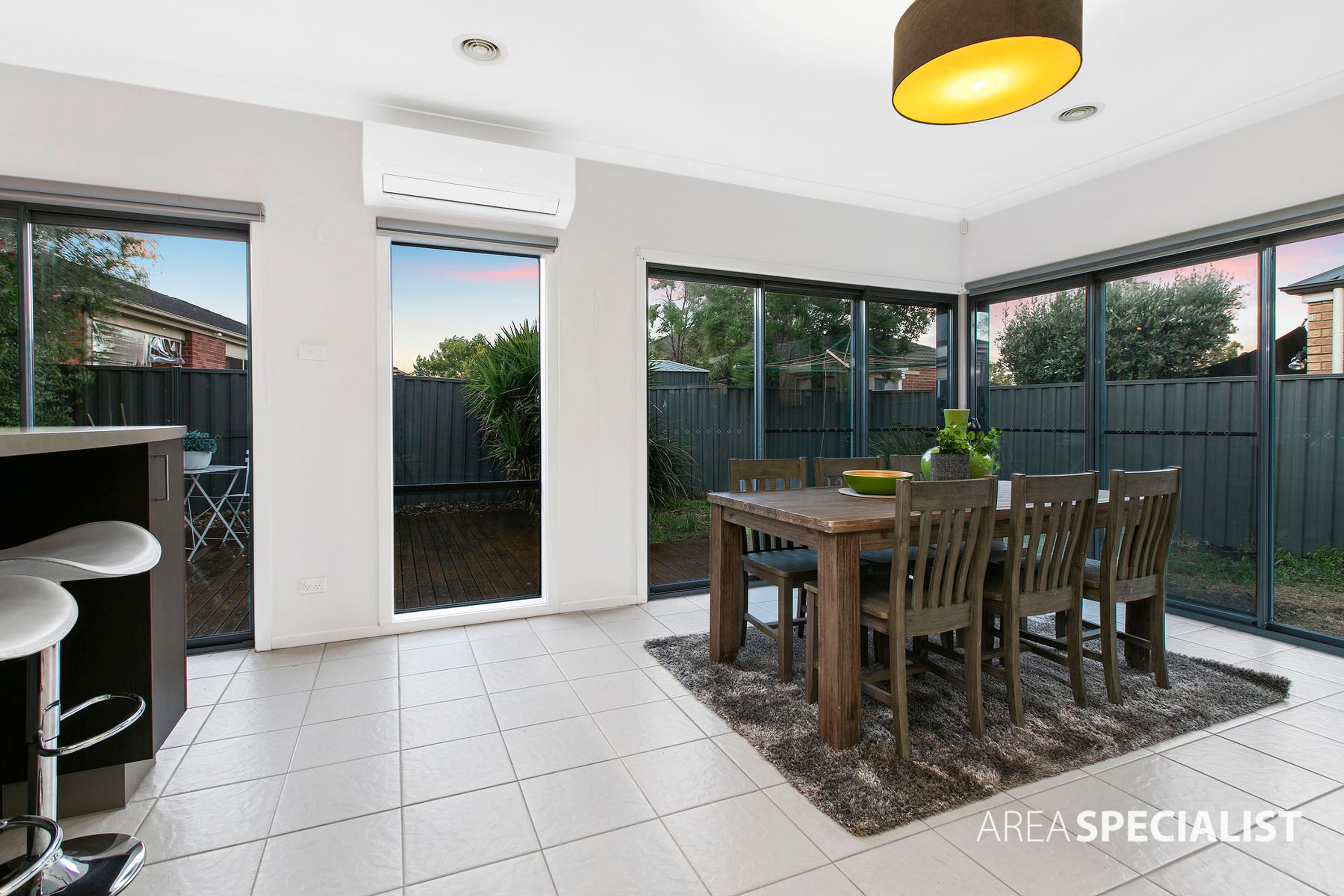 14 Coburn Way, Caroline Springs VIC 3023, Caroline Springs - Thumbnail 5