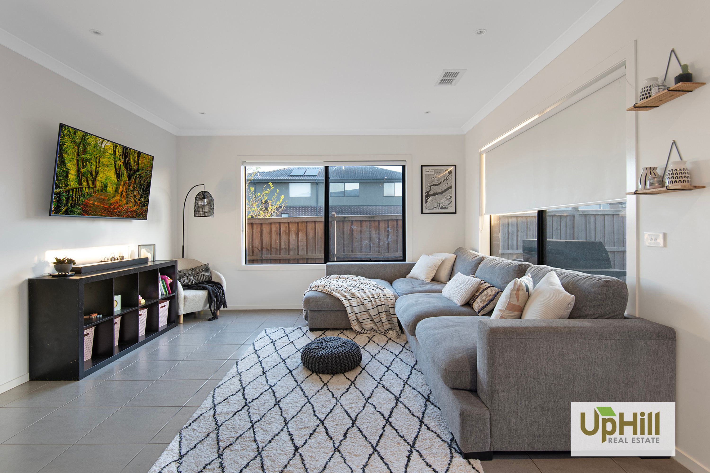 127 Thoroughbred Drive, Clyde North - Thumbnail 6