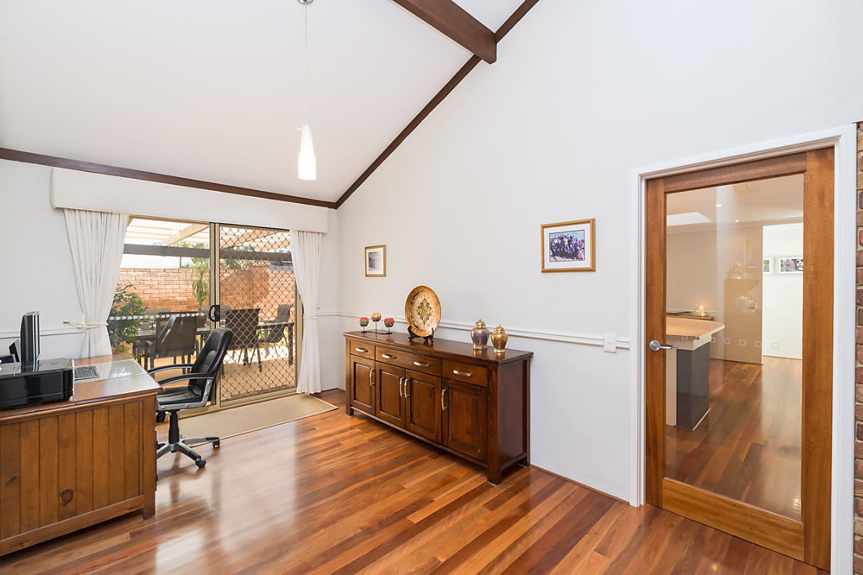 16 Comstock Way, Woodvale - Thumbnail 7