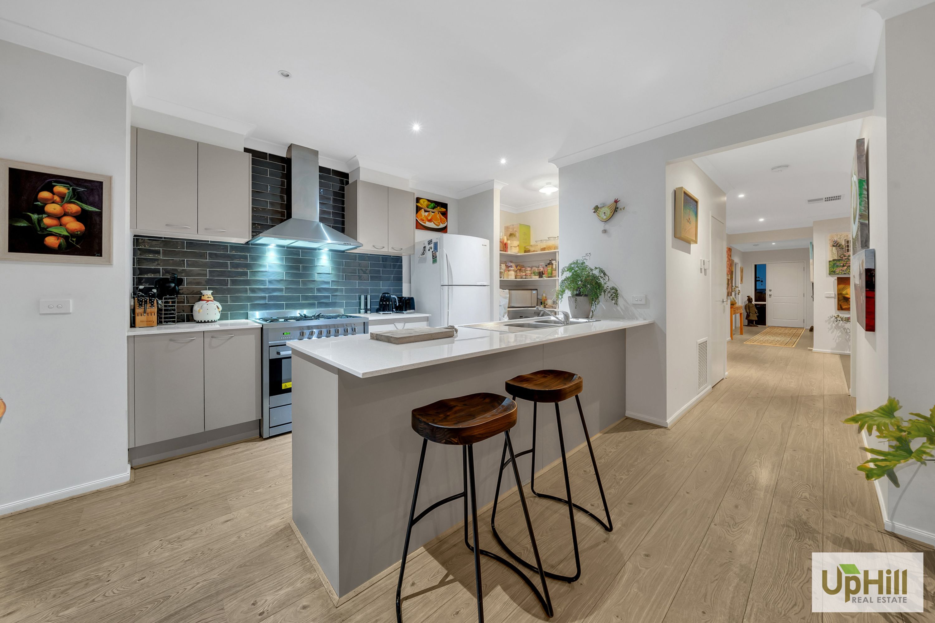 16 EVERARD AVENUE, Clyde North - Thumbnail 6
