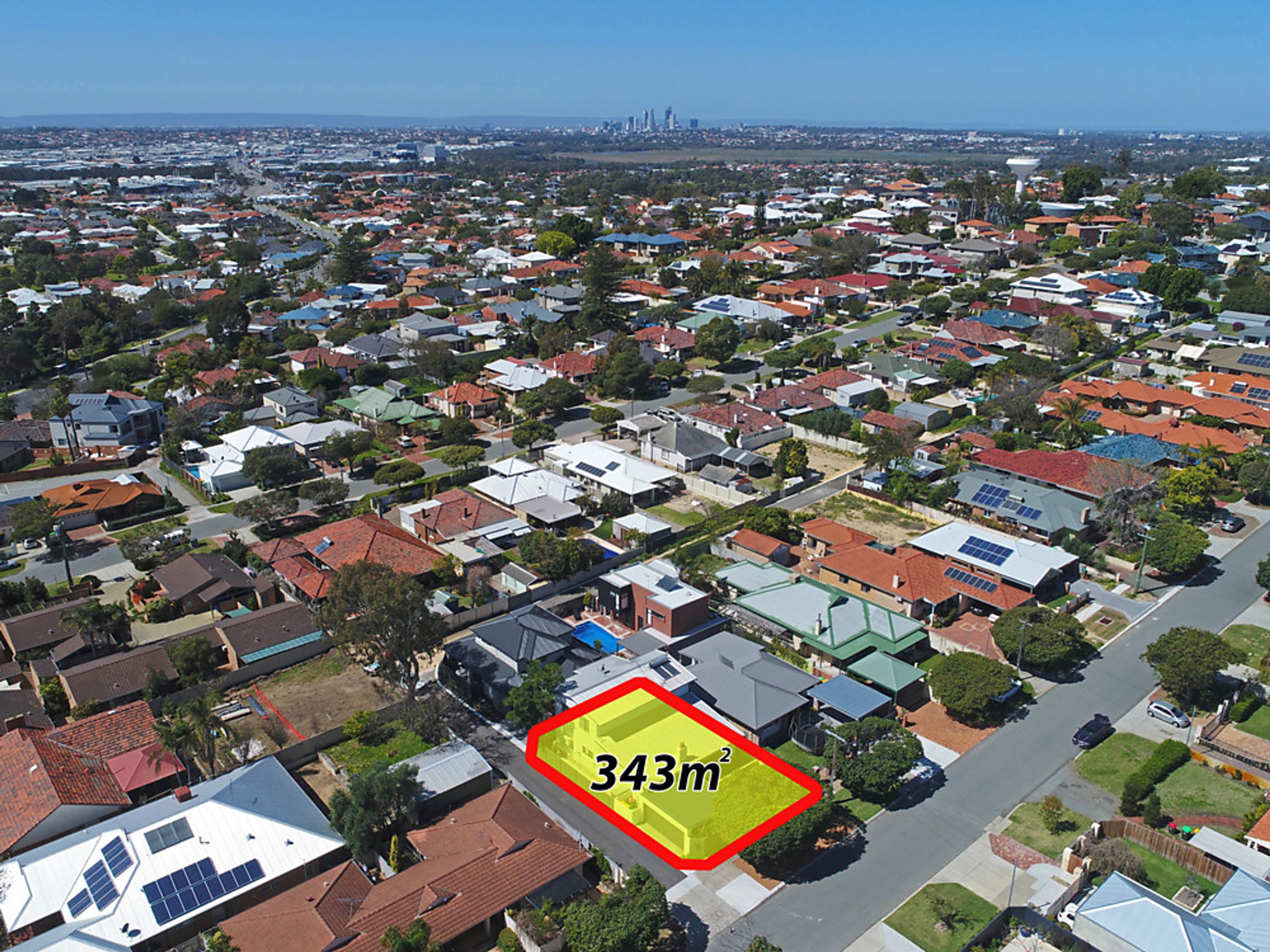 8 Auborough Street, Doubleview - Thumbnail 8