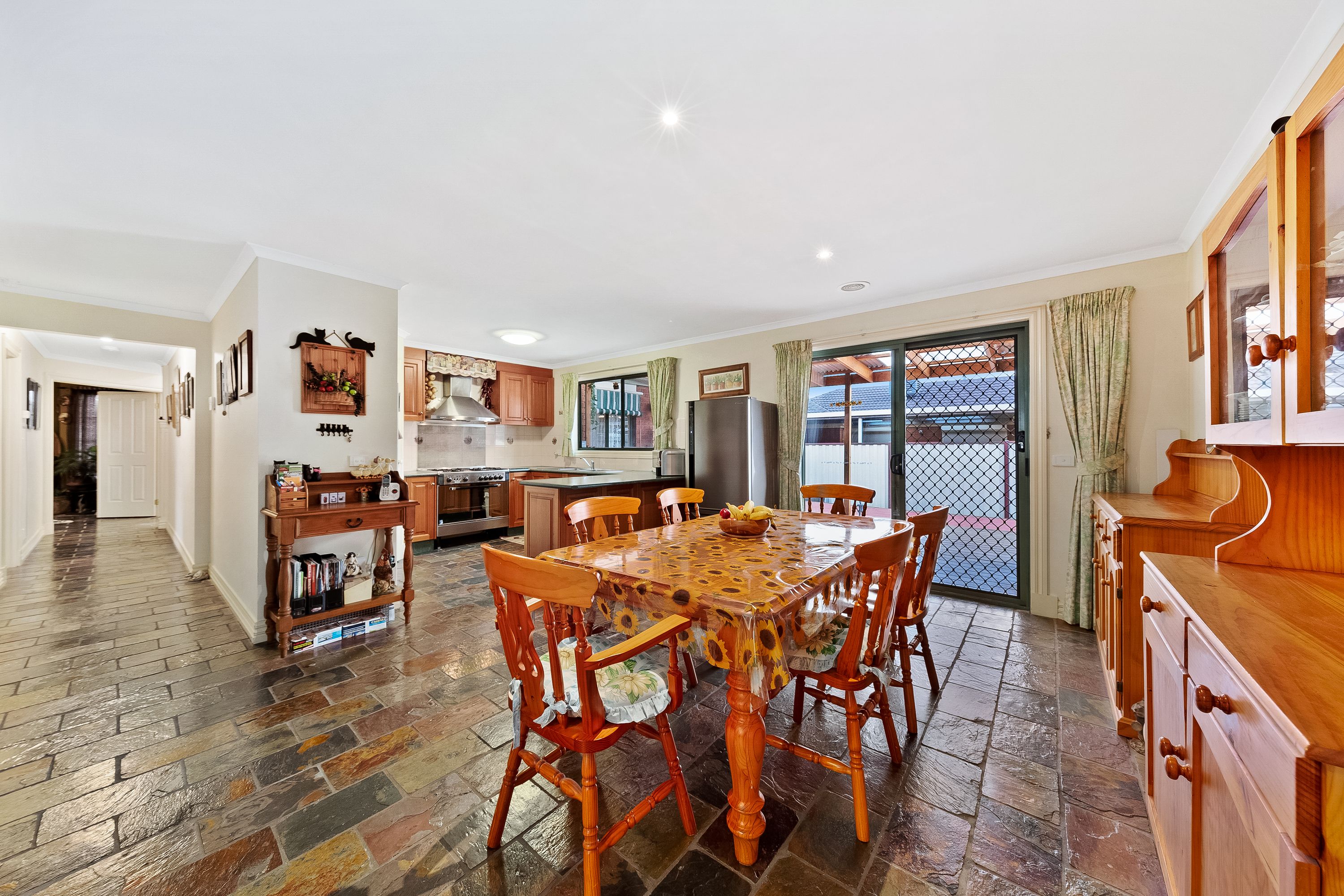 17 Egret Crescent, Cairnlea VIC 3023, Cairnlea - Thumbnail 7