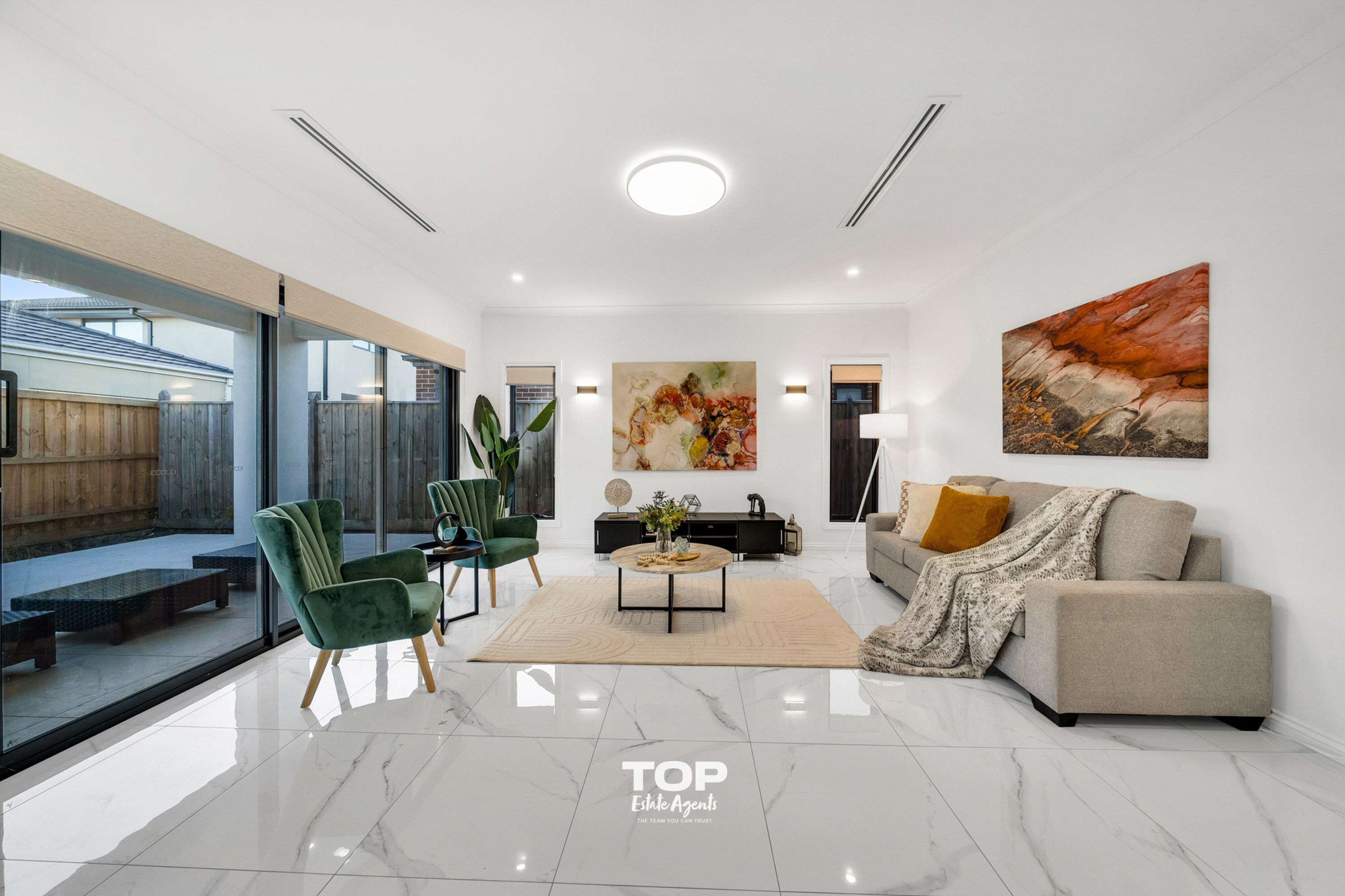 72 Generation Drive, Clyde North - Thumbnail 4