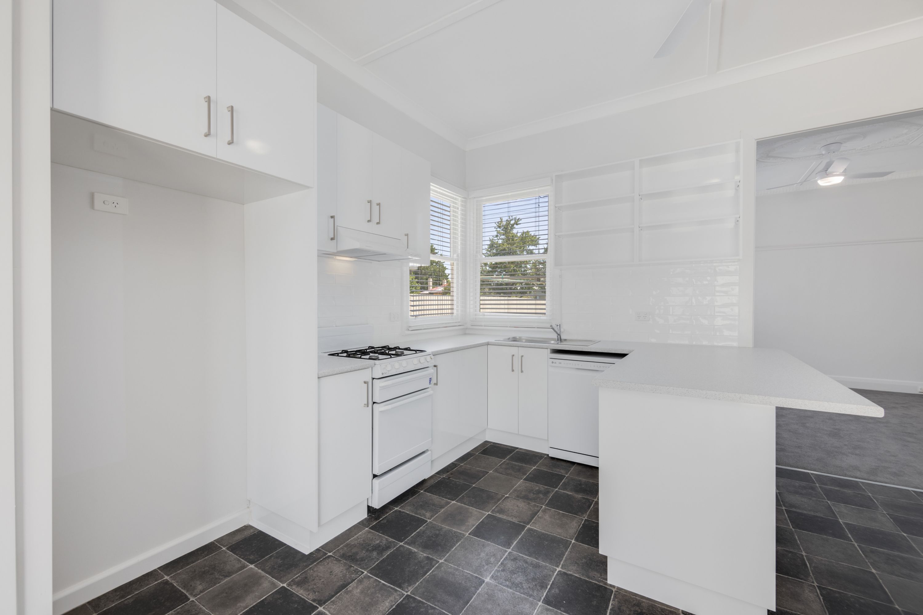 29 Sunnyside Avenue, Horsham VIC 3400, Horsham - Thumbnail 3