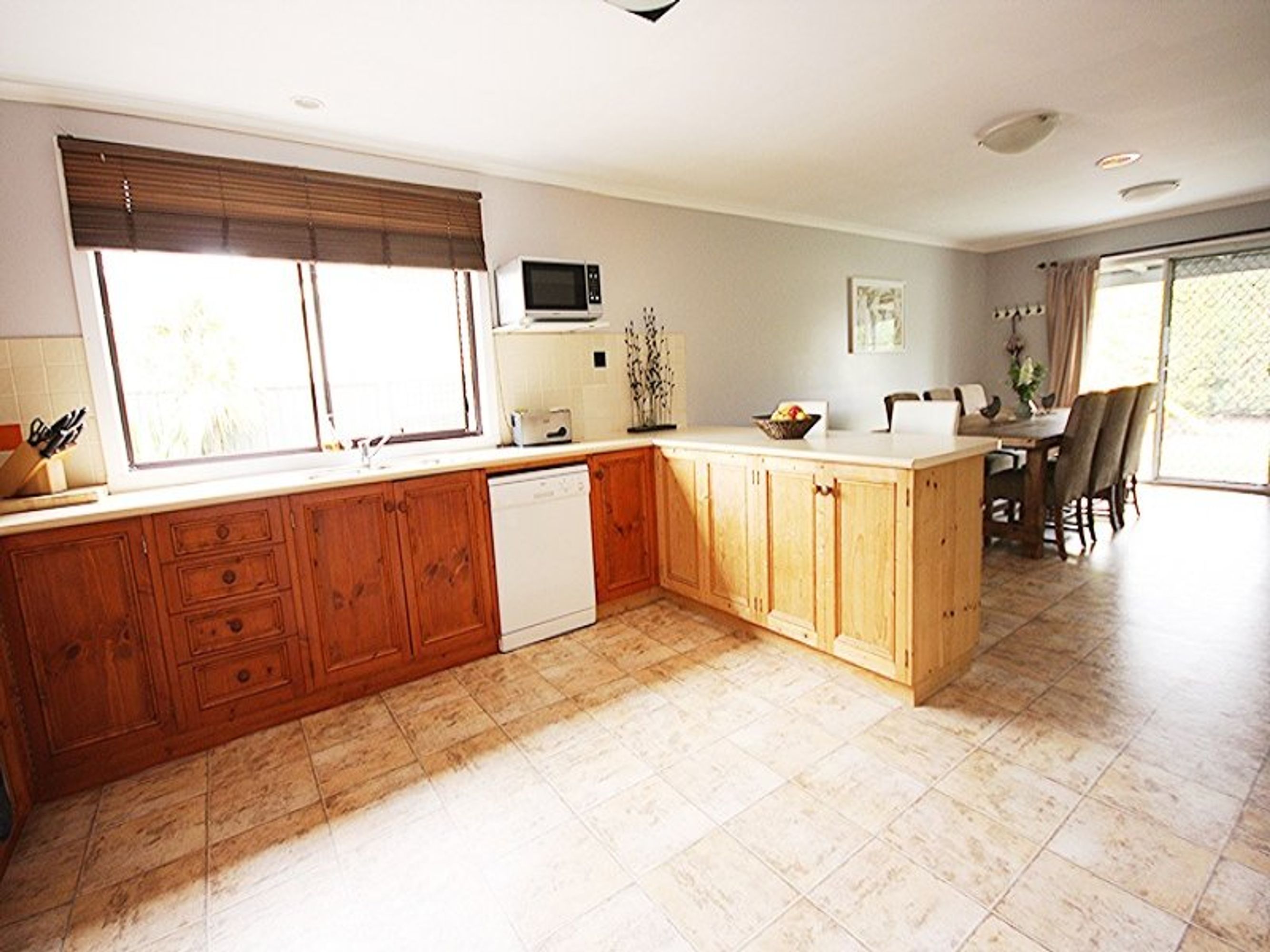 10 Banool Street, Horsham VIC 3400, Horsham - Thumbnail 4