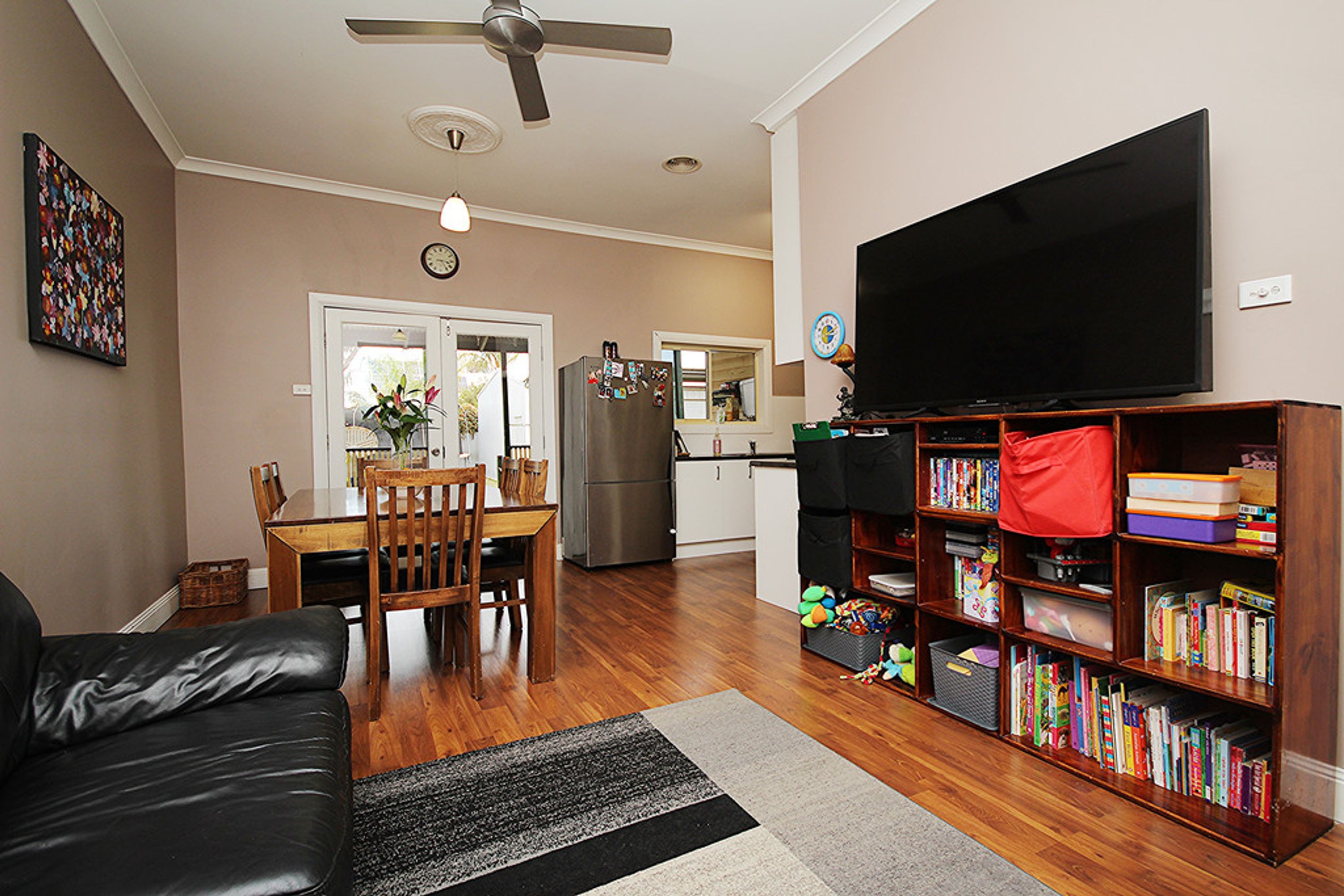 8 Railway Avenue, Horsham VIC 3400, Horsham - Thumbnail 5