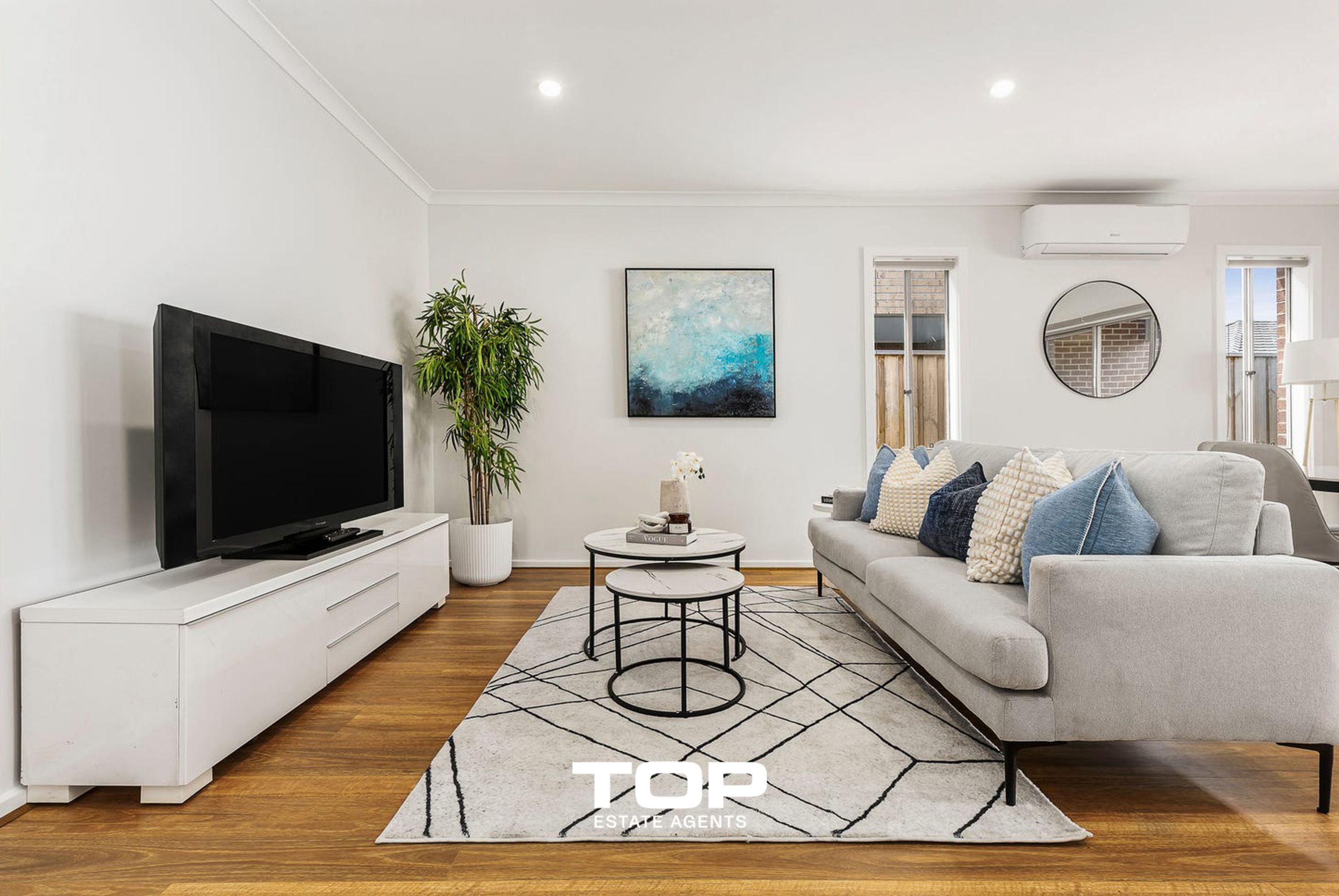 34 Prado Avenue, Clyde North - Thumbnail 2