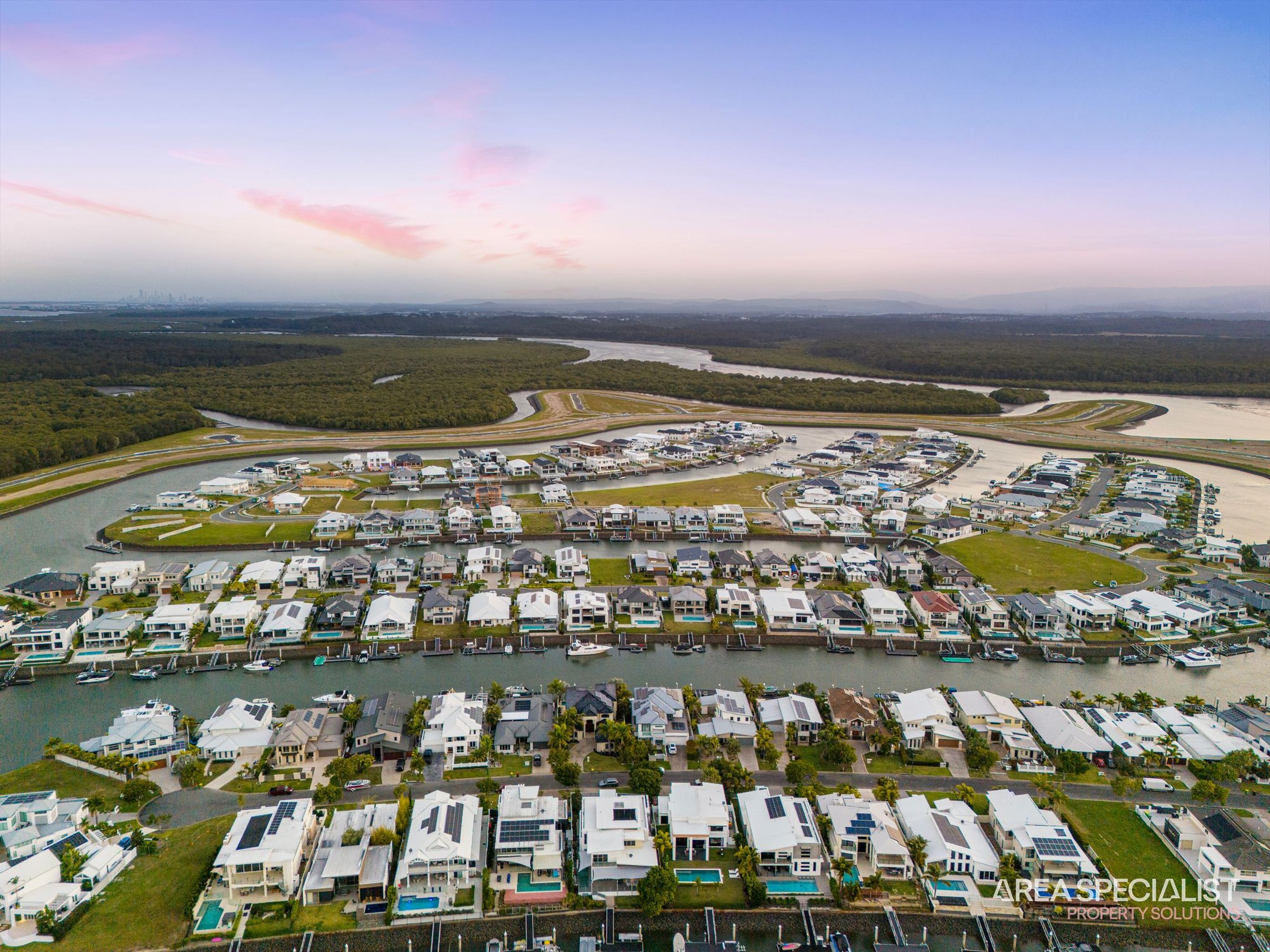 64 Paradise Parade, Jacobs Well