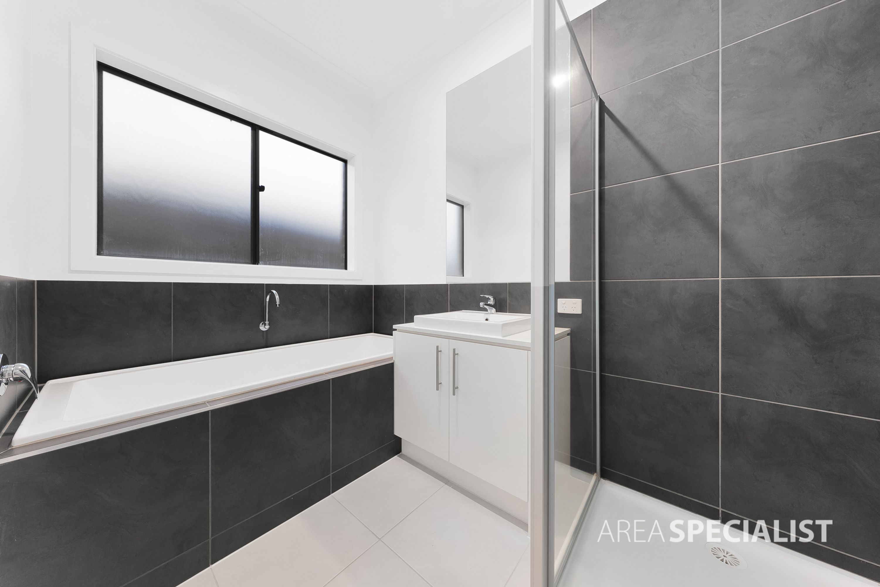 16 Auburn Drive, Fraser Rise VIC 3336, Fraser Rise - Thumbnail 8