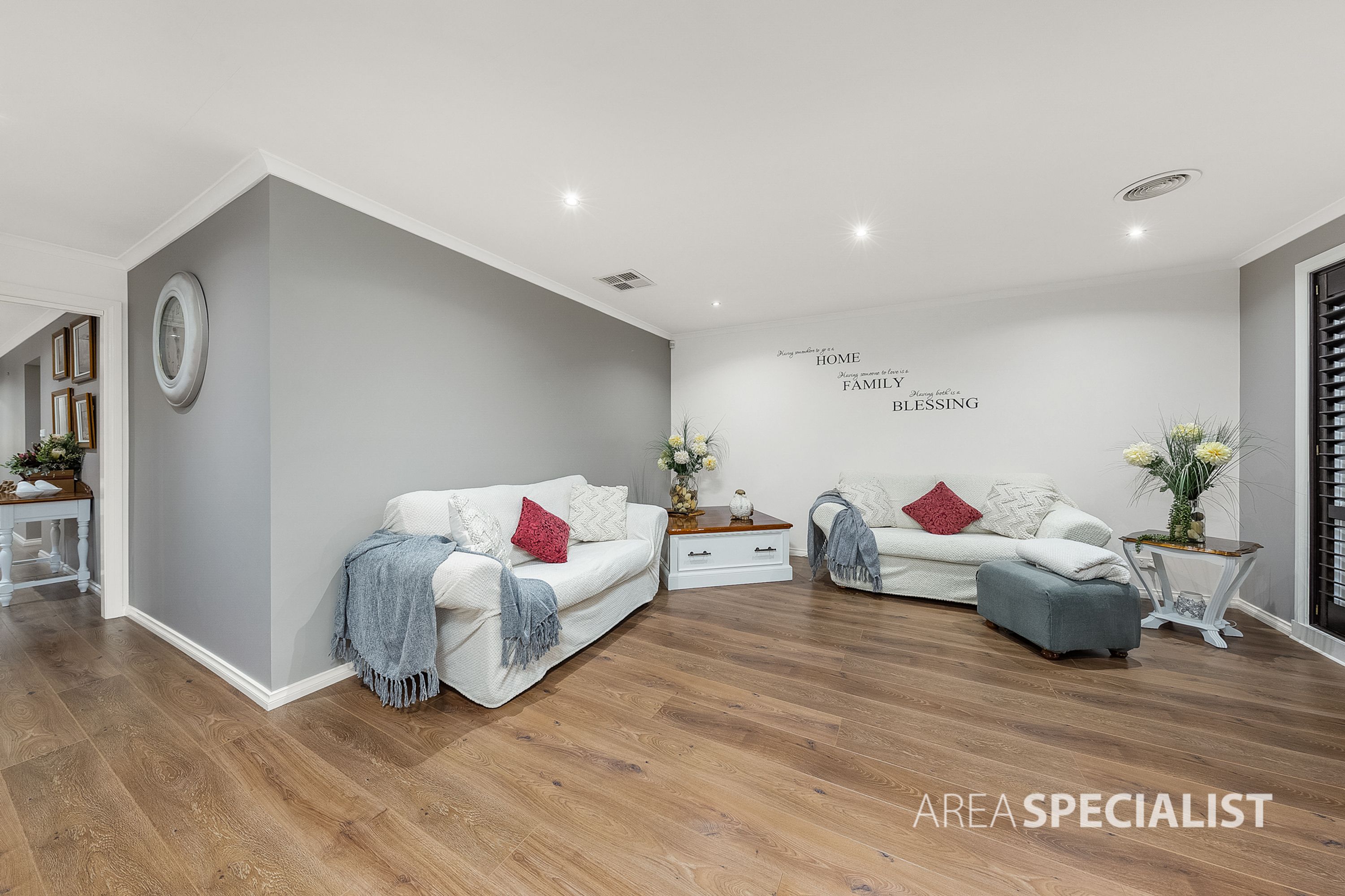 58 Naracoorte Drive, Caroline Springs VIC 3023, Caroline Springs - Thumbnail 7