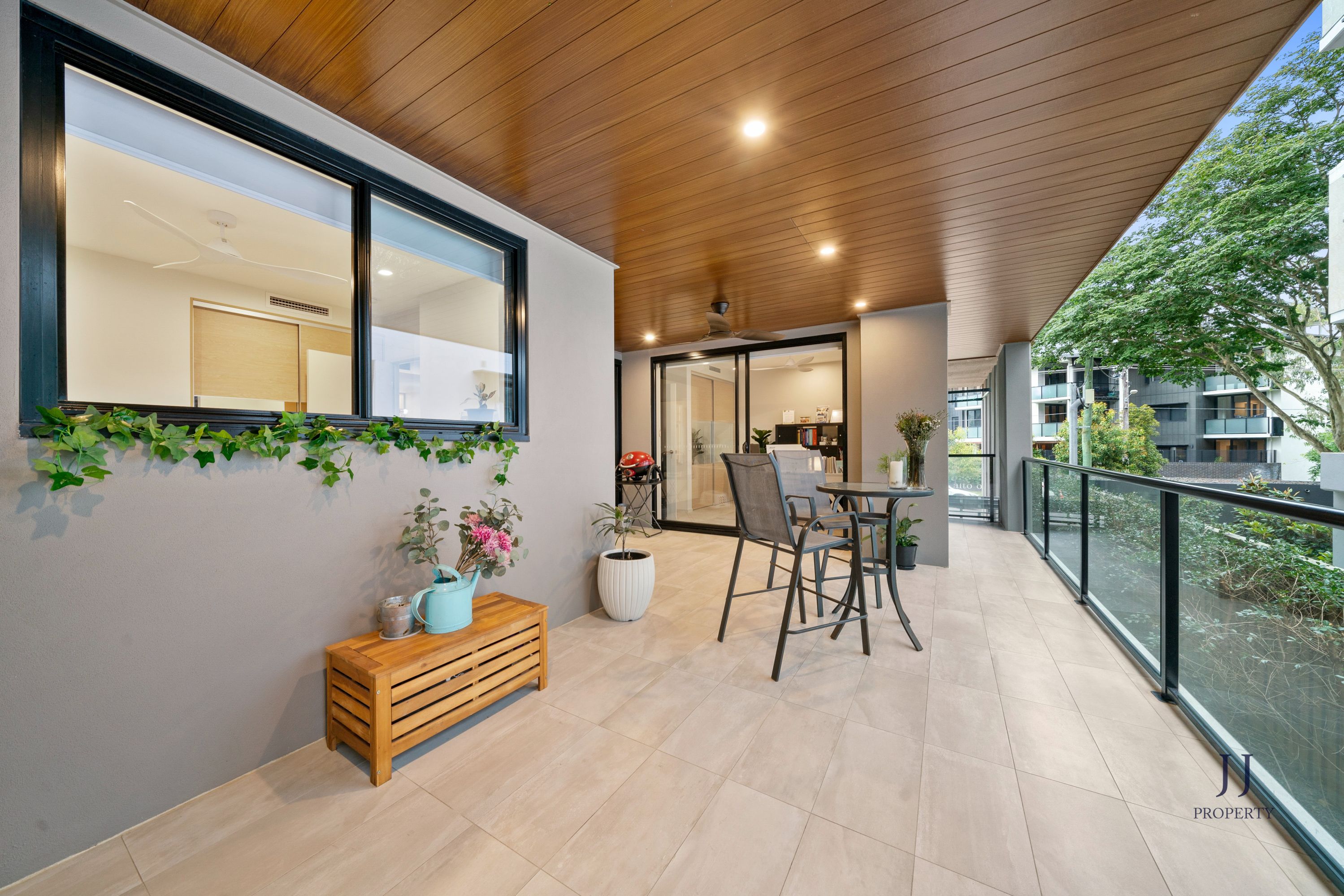 2/11 Priory Street, Indooroopilly - Thumbnail 8
