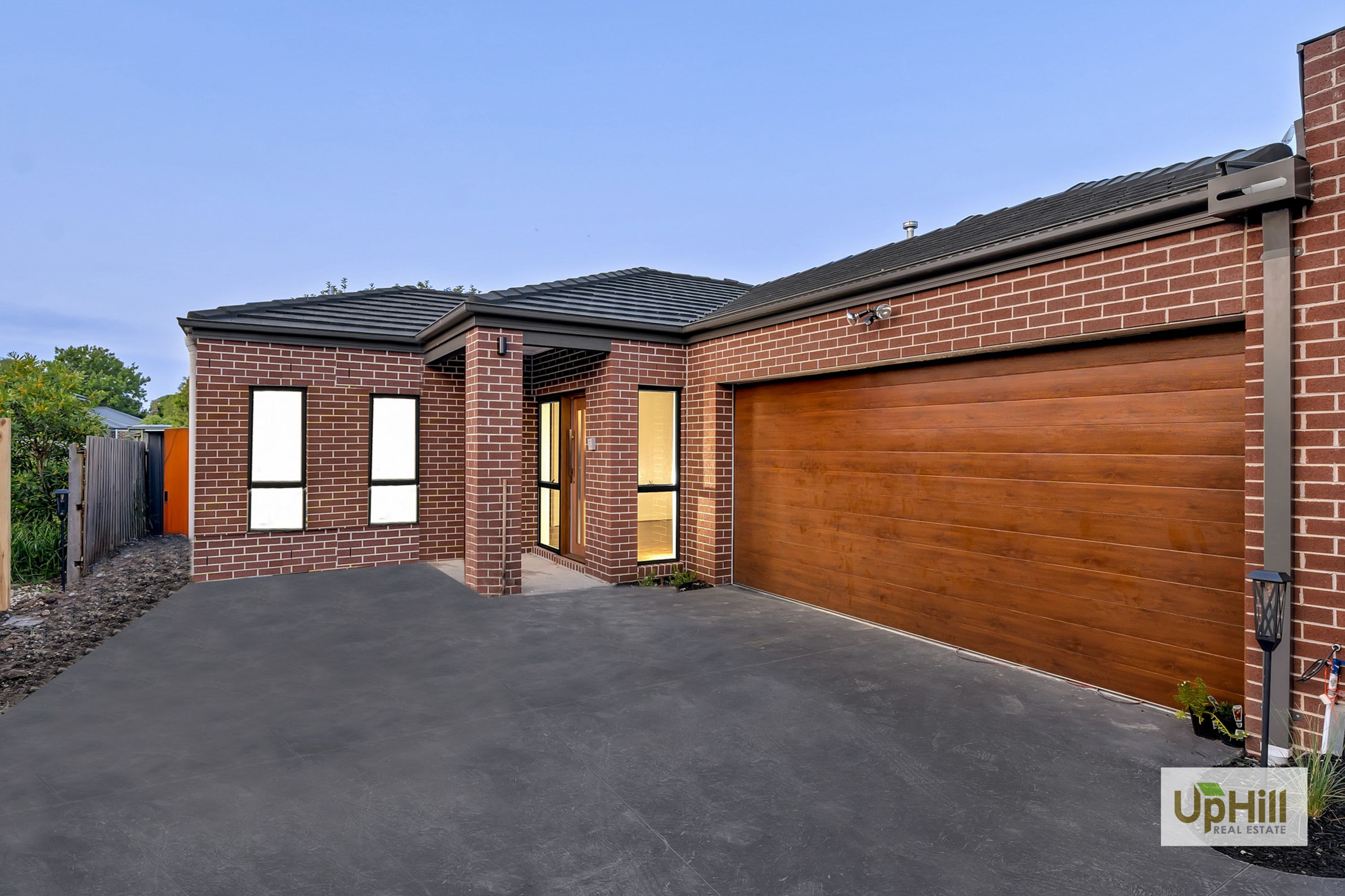 4/2 Allan Street, Berwick - Image 1