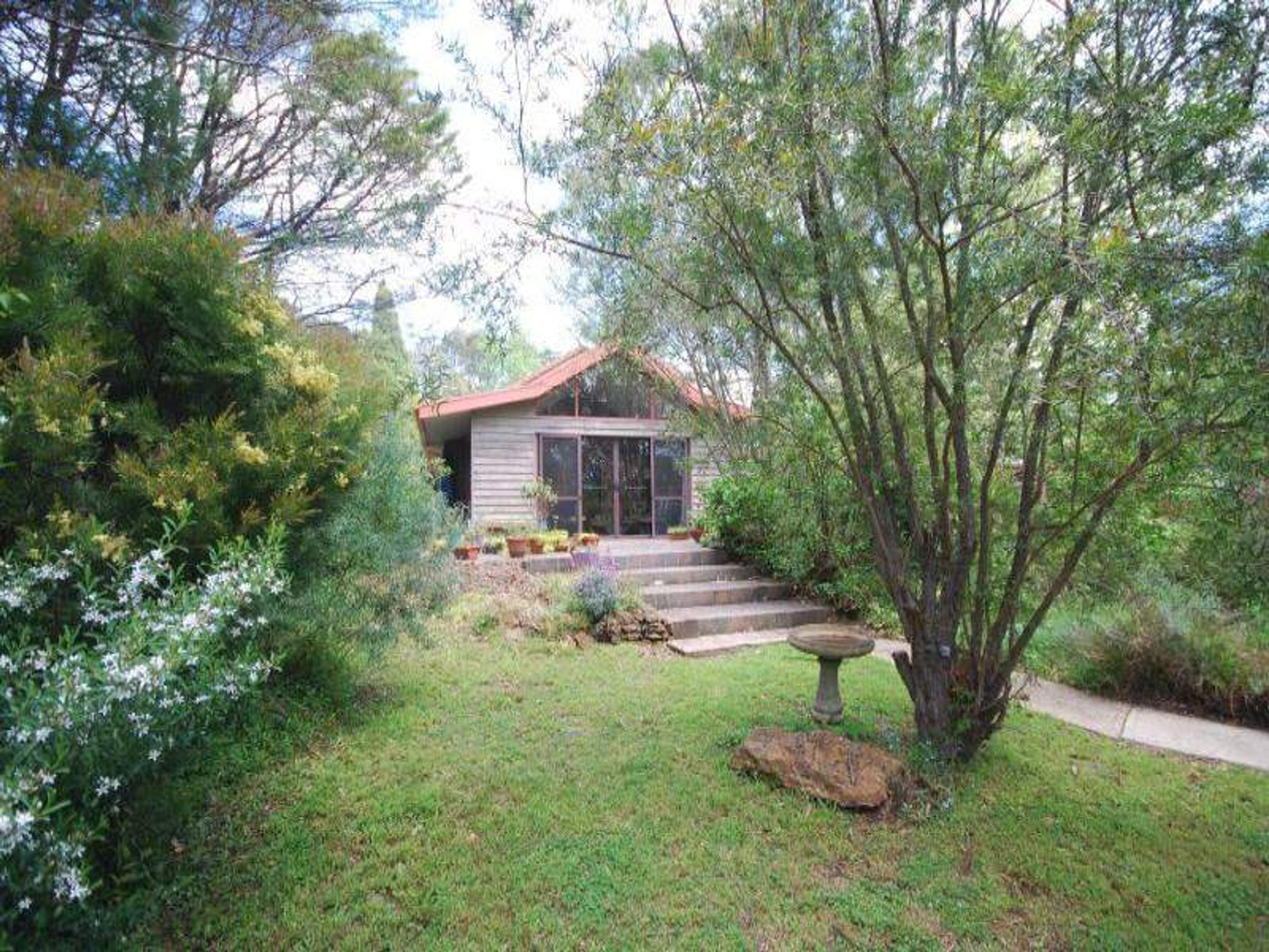 15 West St, Leura - Image 1