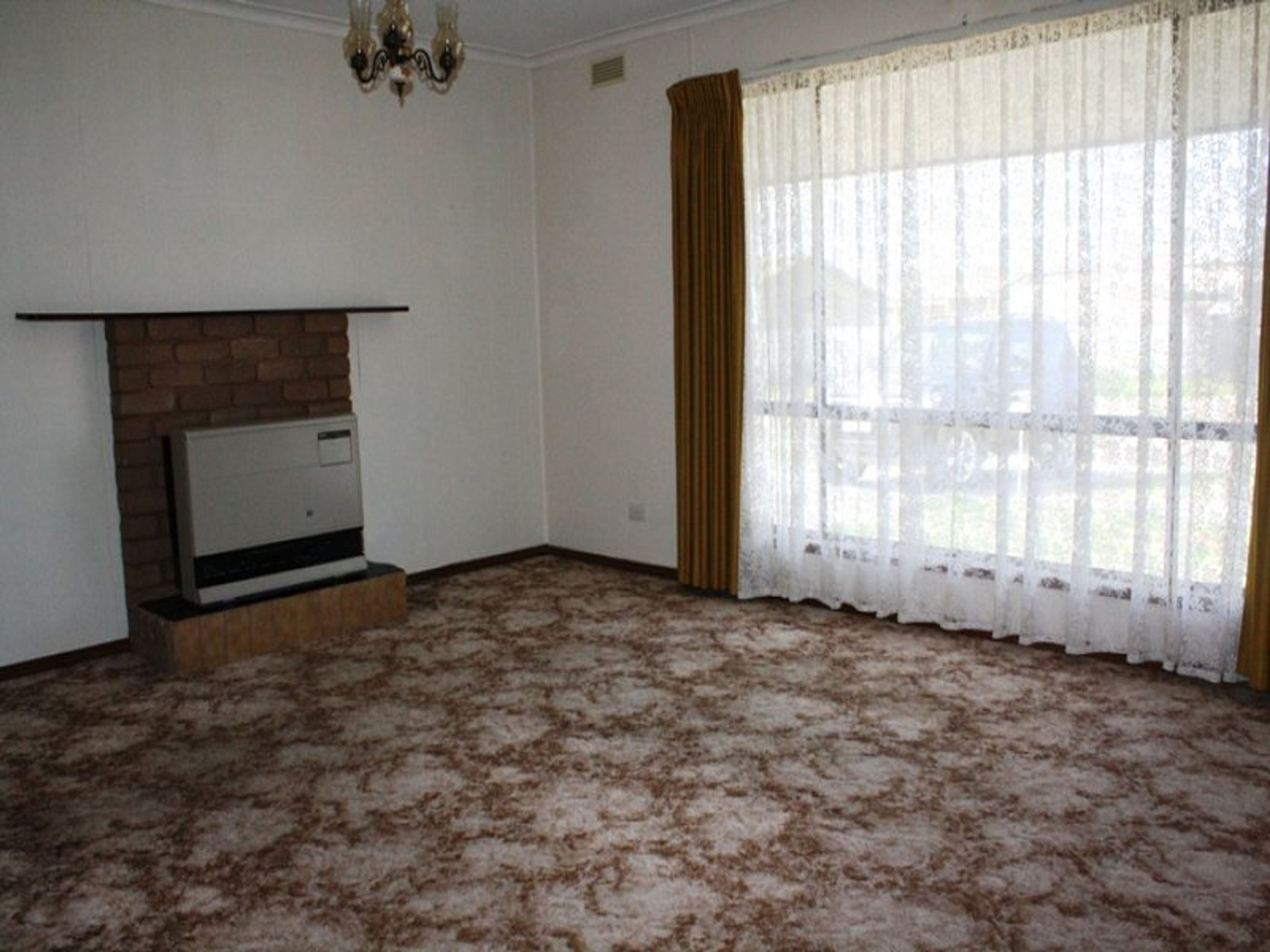 5 Howard Street, Horsham VIC 3400, Horsham - Thumbnail 2