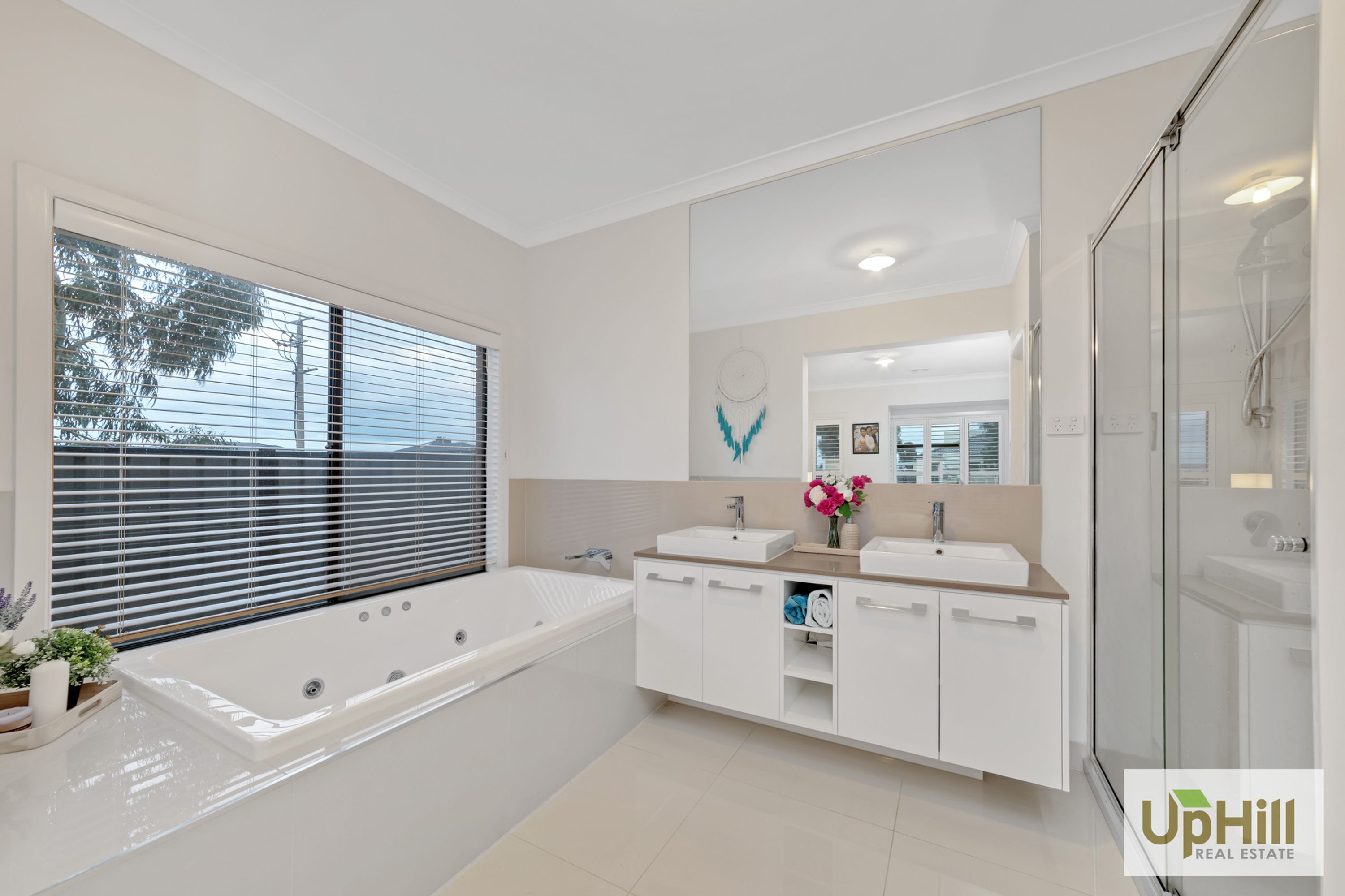 40 PALOMINO AVENUE, Clyde North - Thumbnail 4