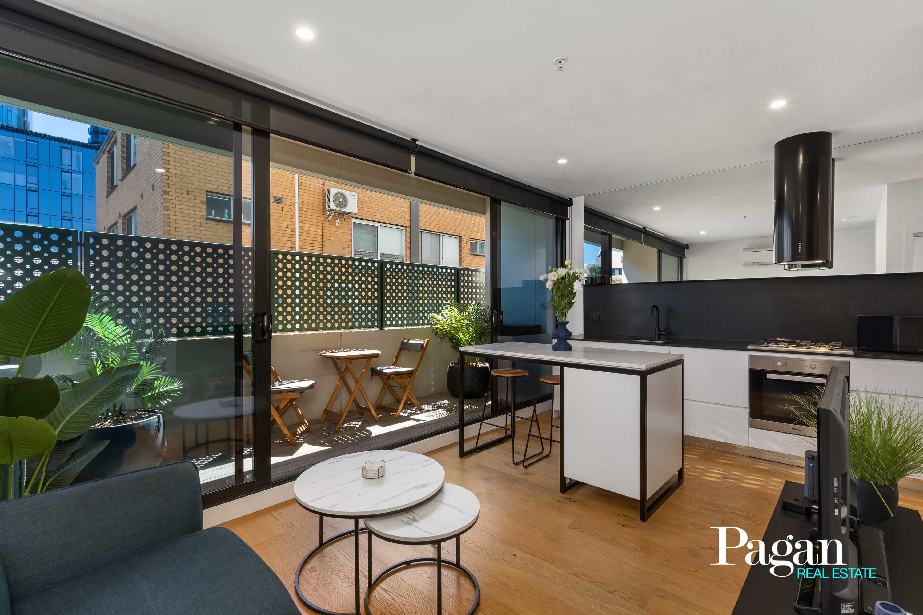 113/6K High Street, Windsor - Image 1