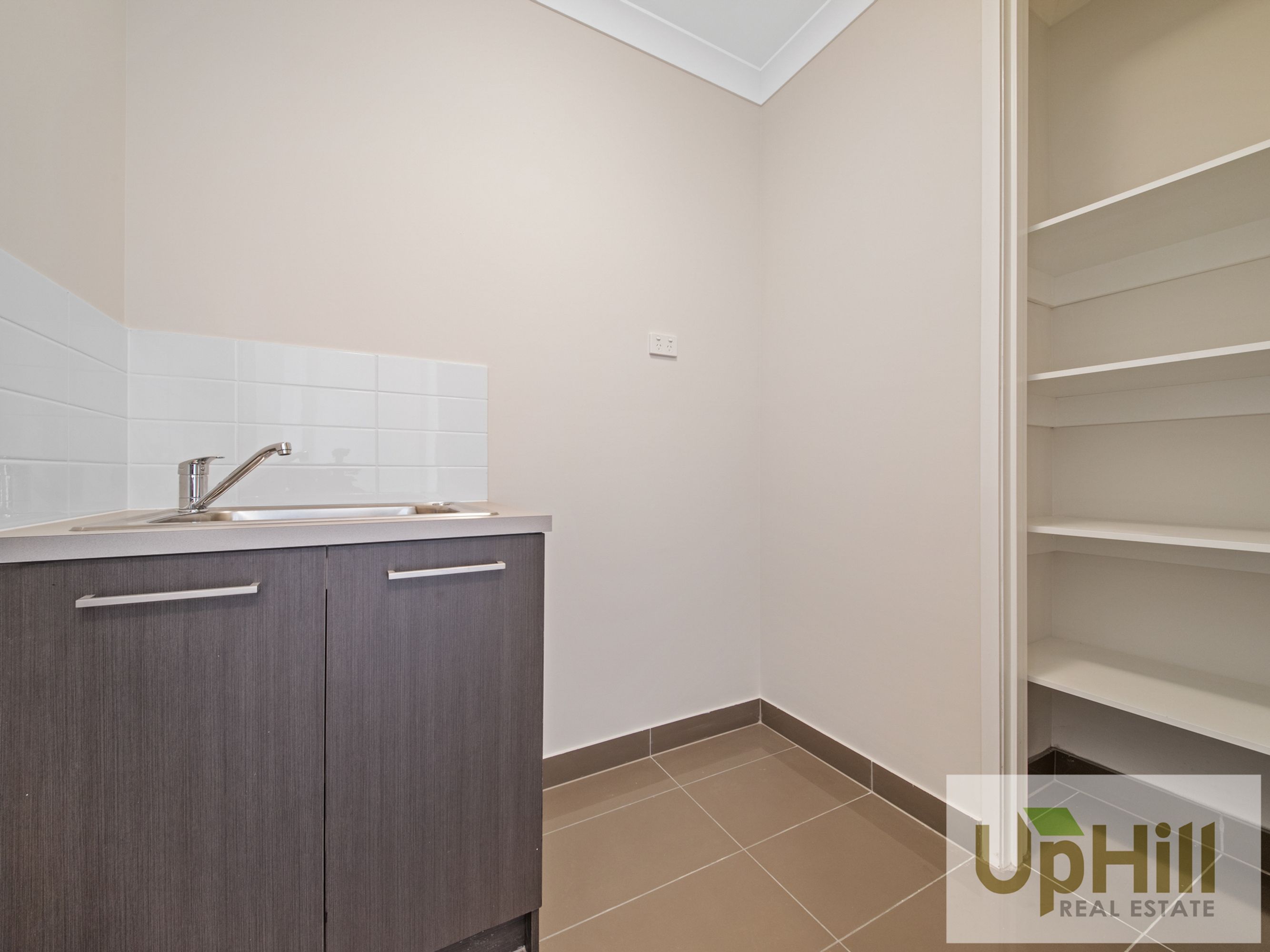 14 REVELWOOD WAY, Clyde North - Thumbnail 6