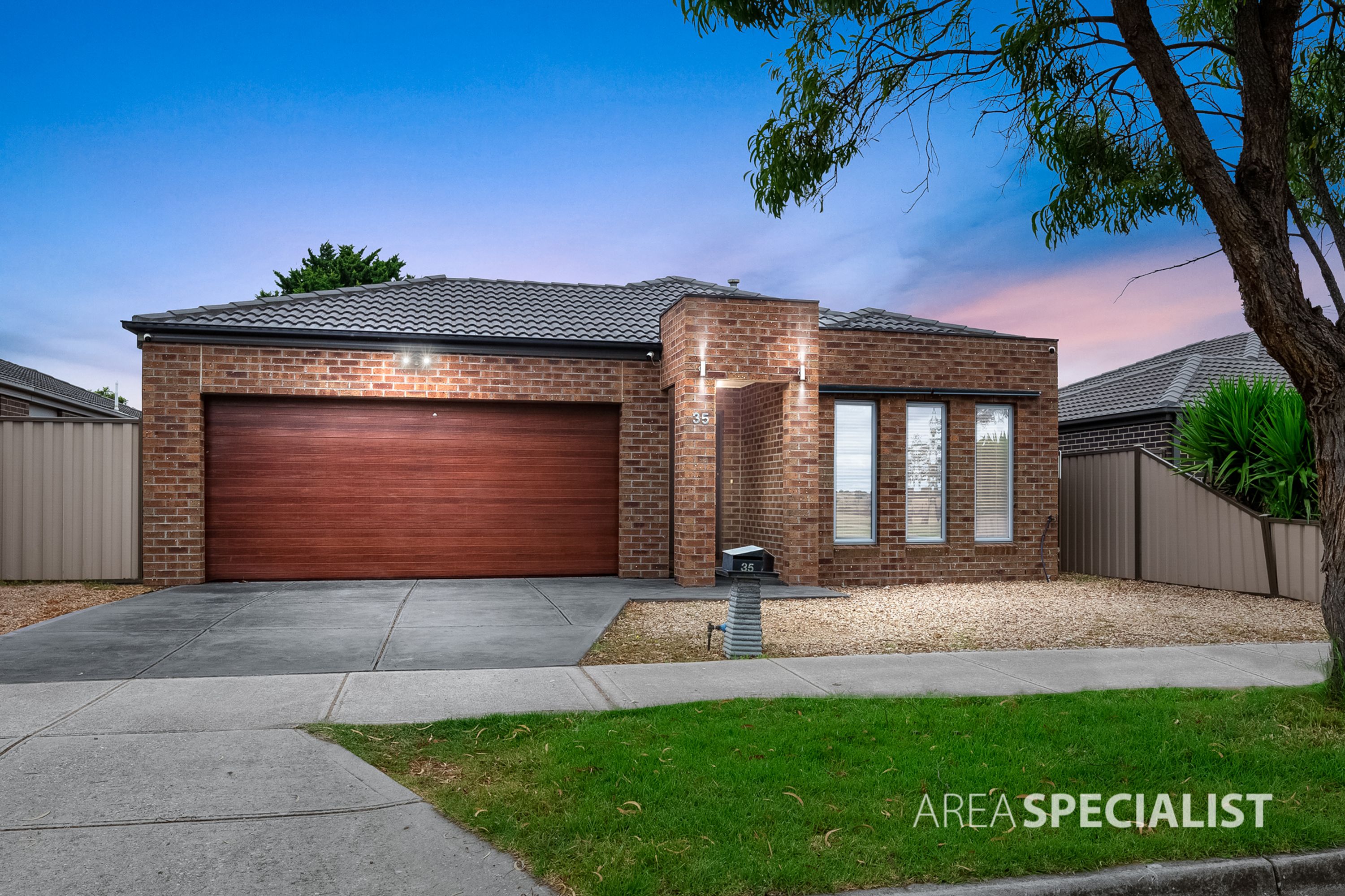 Burnside Heights VIC 3023, Burnside Heights - Thumbnail 2