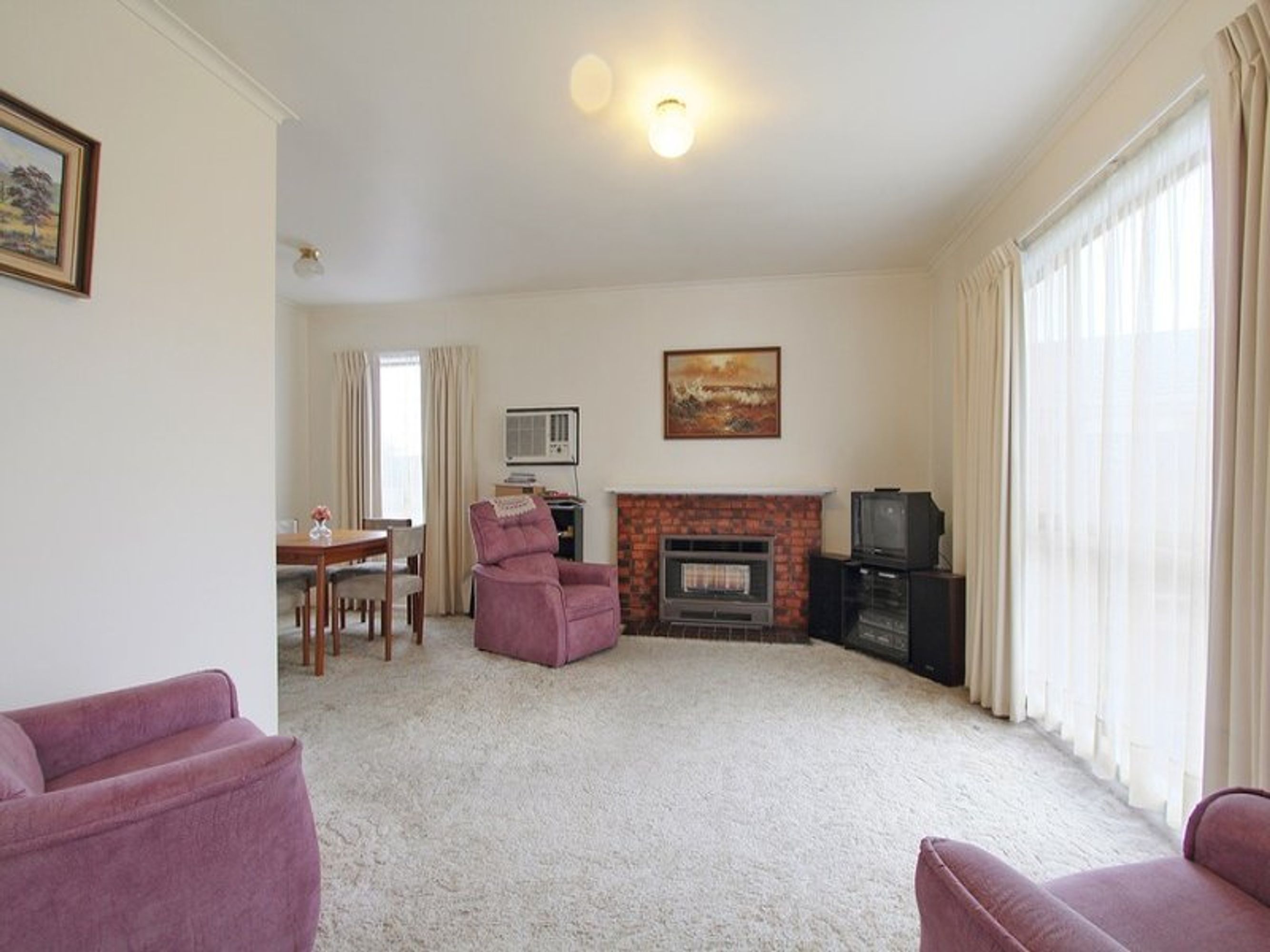 22 Charlton Street, Springvale - Thumbnail 2