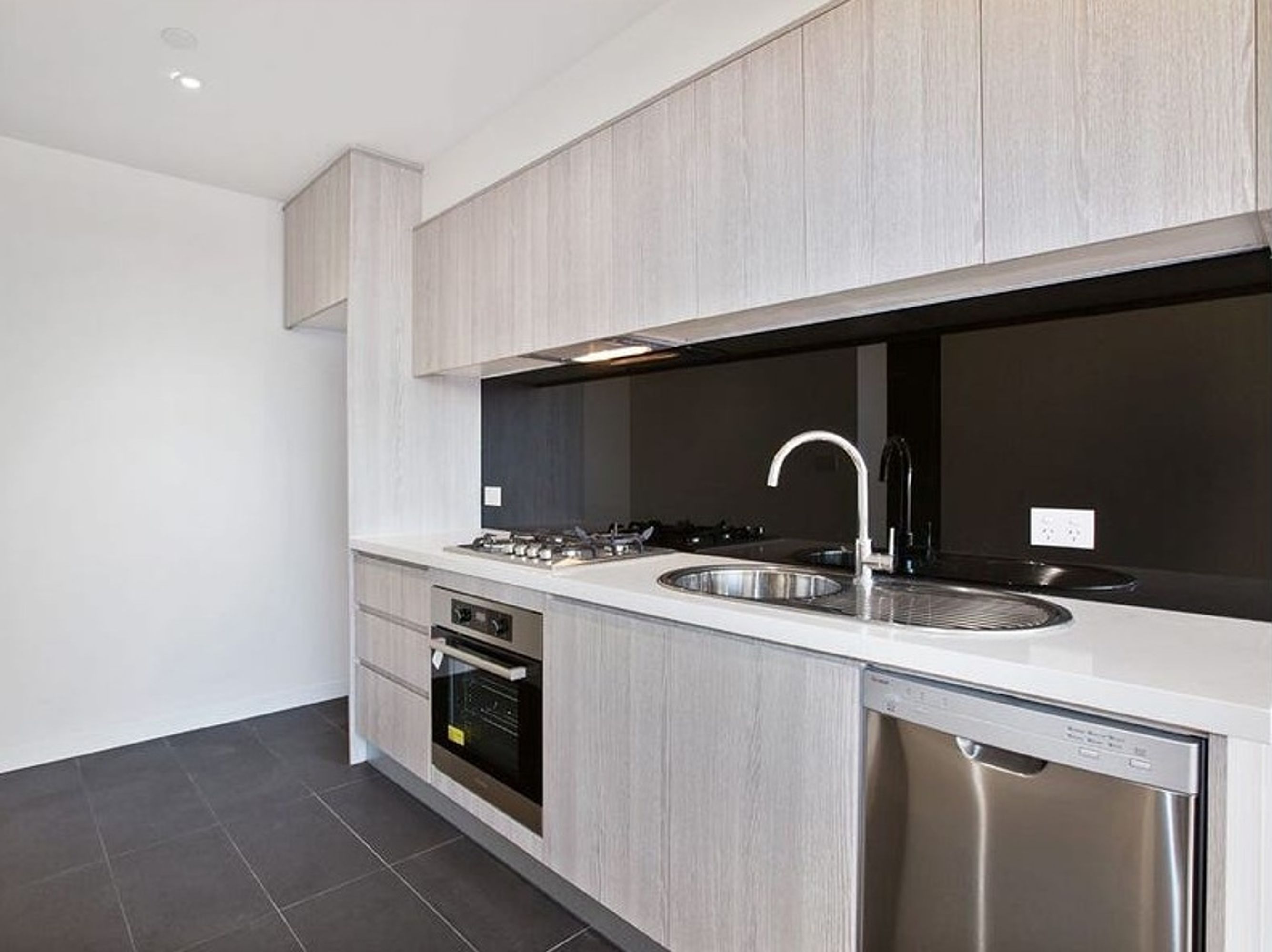 305/100 Nicholson Street, Brunswick East - Thumbnail 3