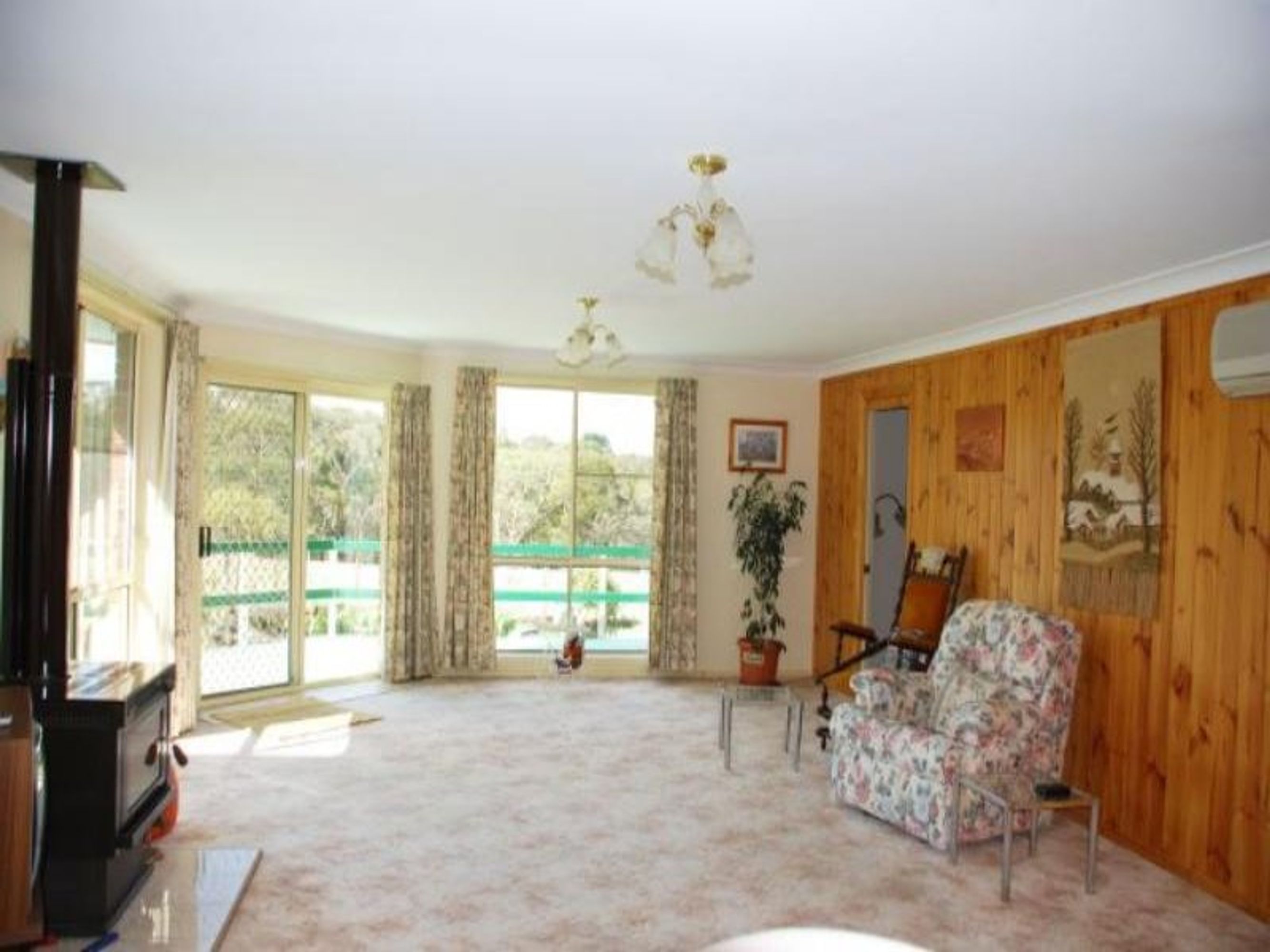 49 Stuarts Rd, Katoomba - Thumbnail 2