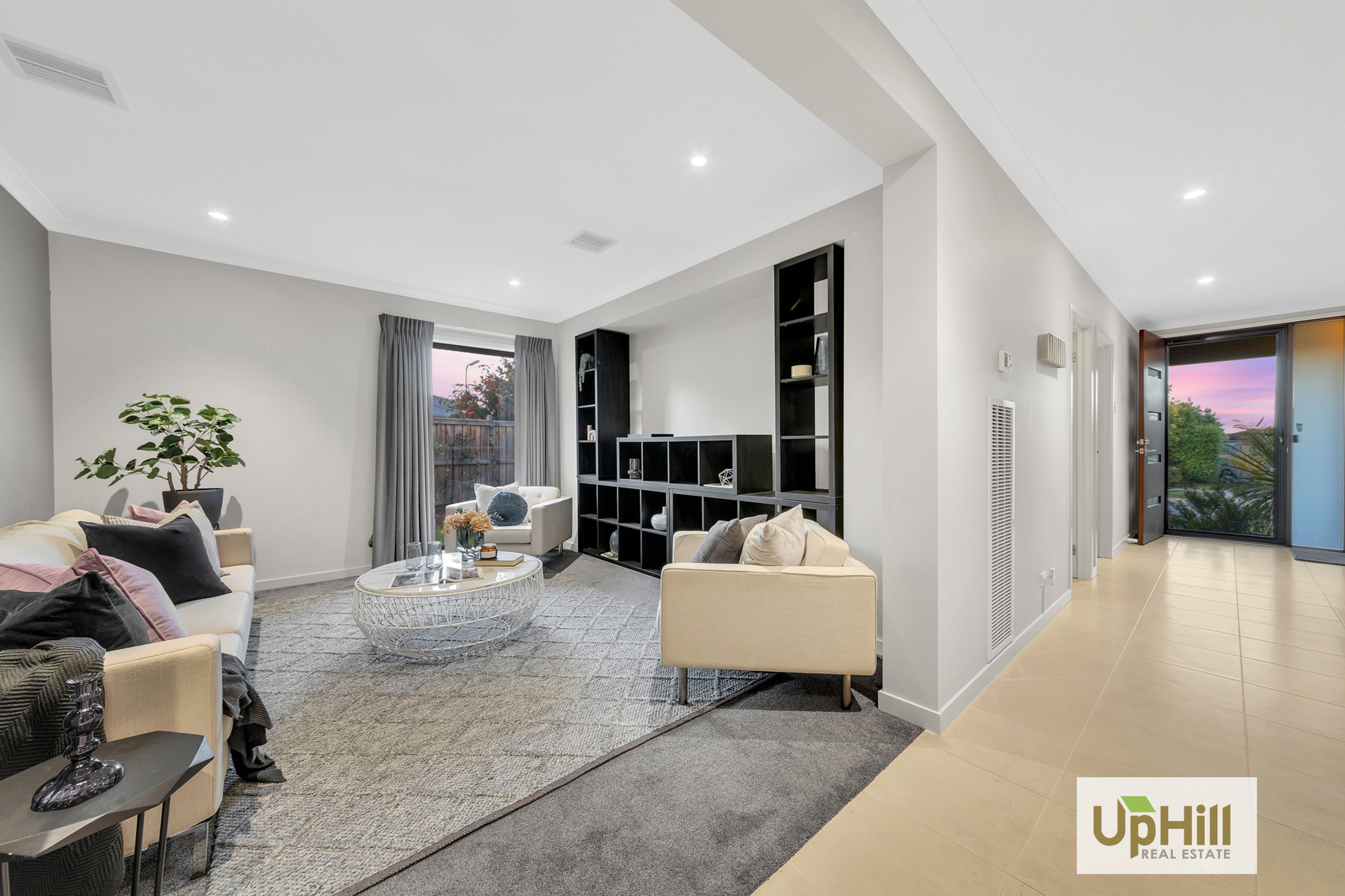 24 Compton Way, Clyde North - Thumbnail 6