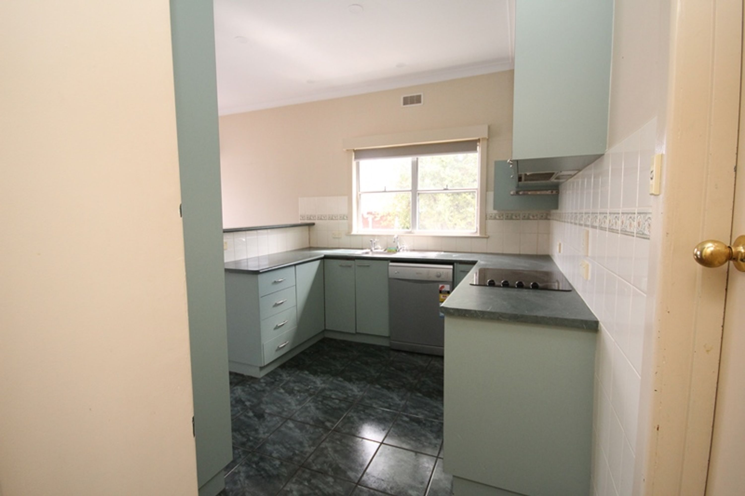 2 James Street, Horsham VIC 3400, Horsham - Thumbnail 3