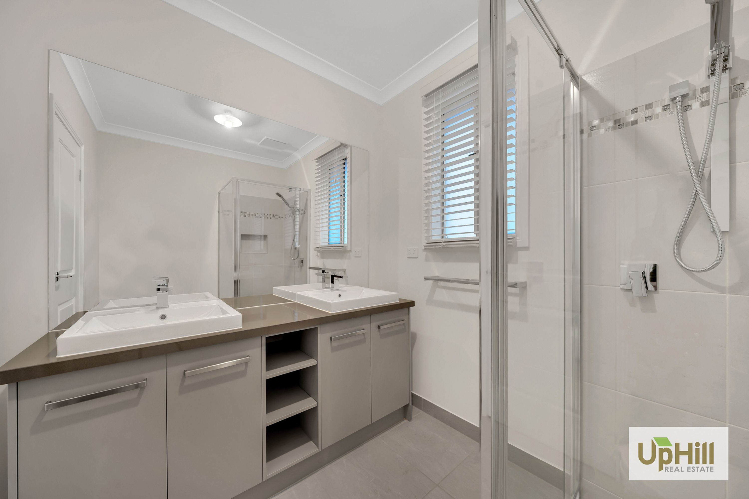 14 MYRTLEFORD AVENUE, Clyde - Thumbnail 4