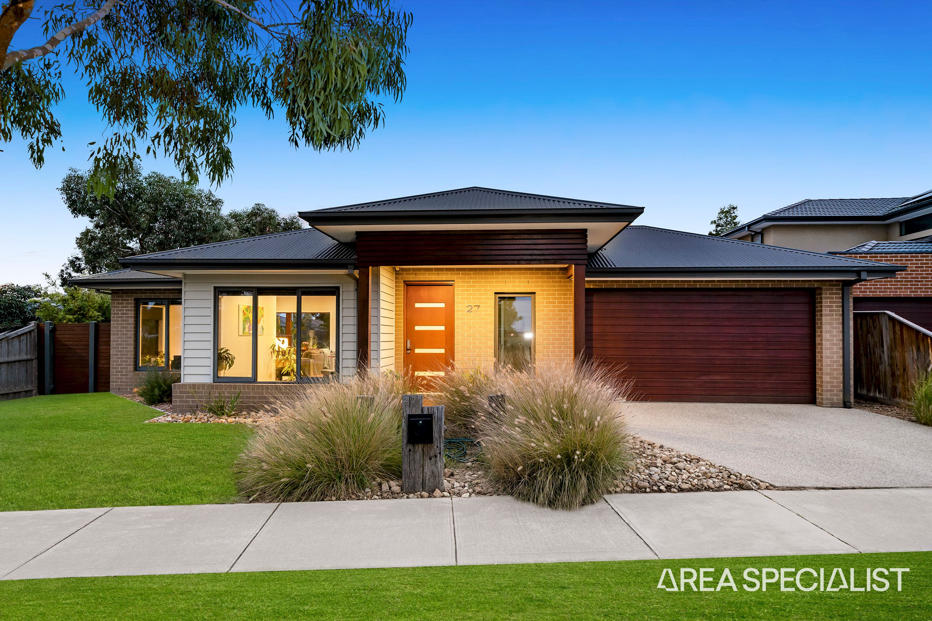 27 WEEMALA GROVE, Werribee, Werribee - Image 1