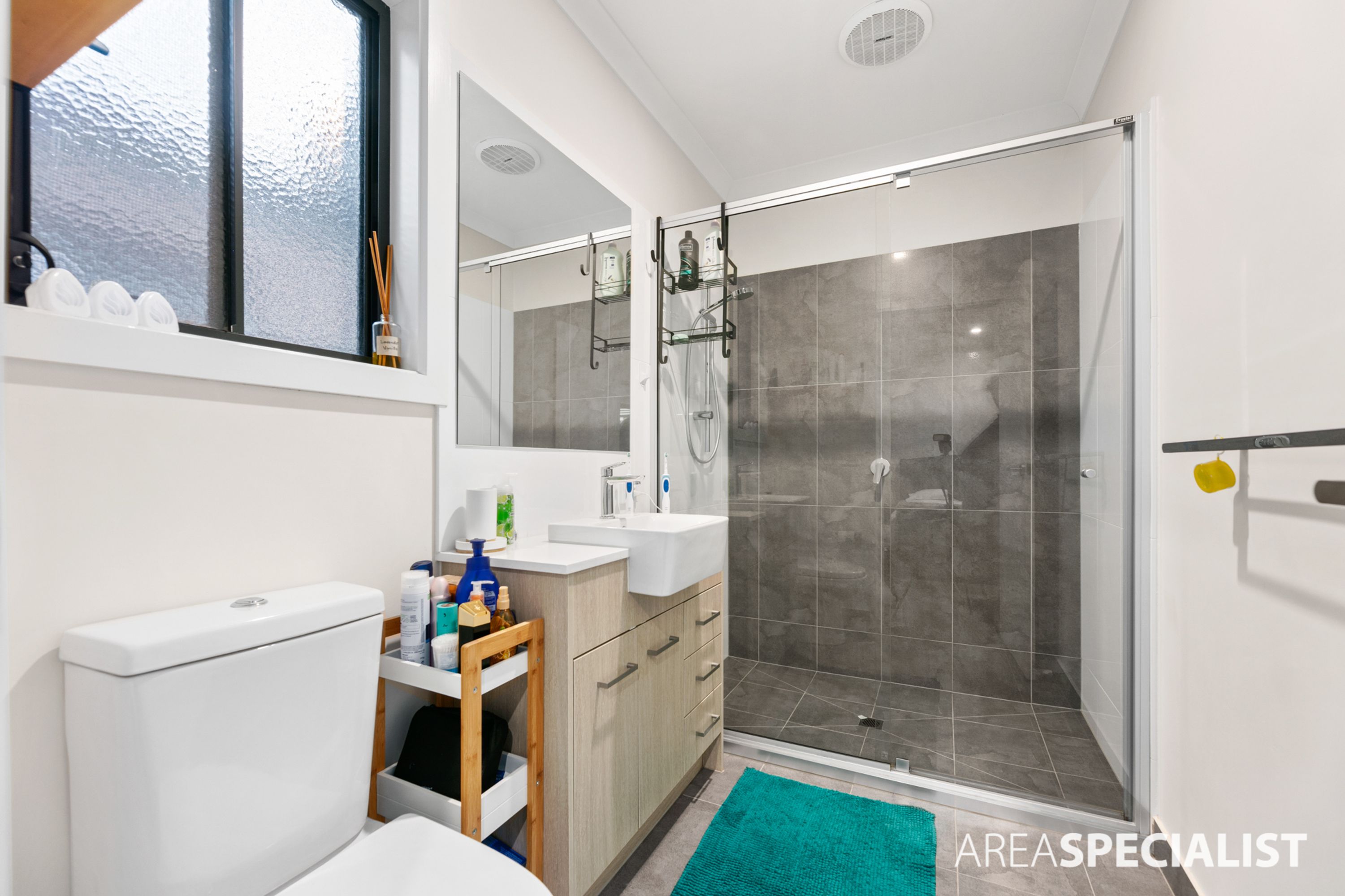 16 Eaglecrest Avenue, Fraser Rise VIC 3336, Fraser Rise - Thumbnail 5