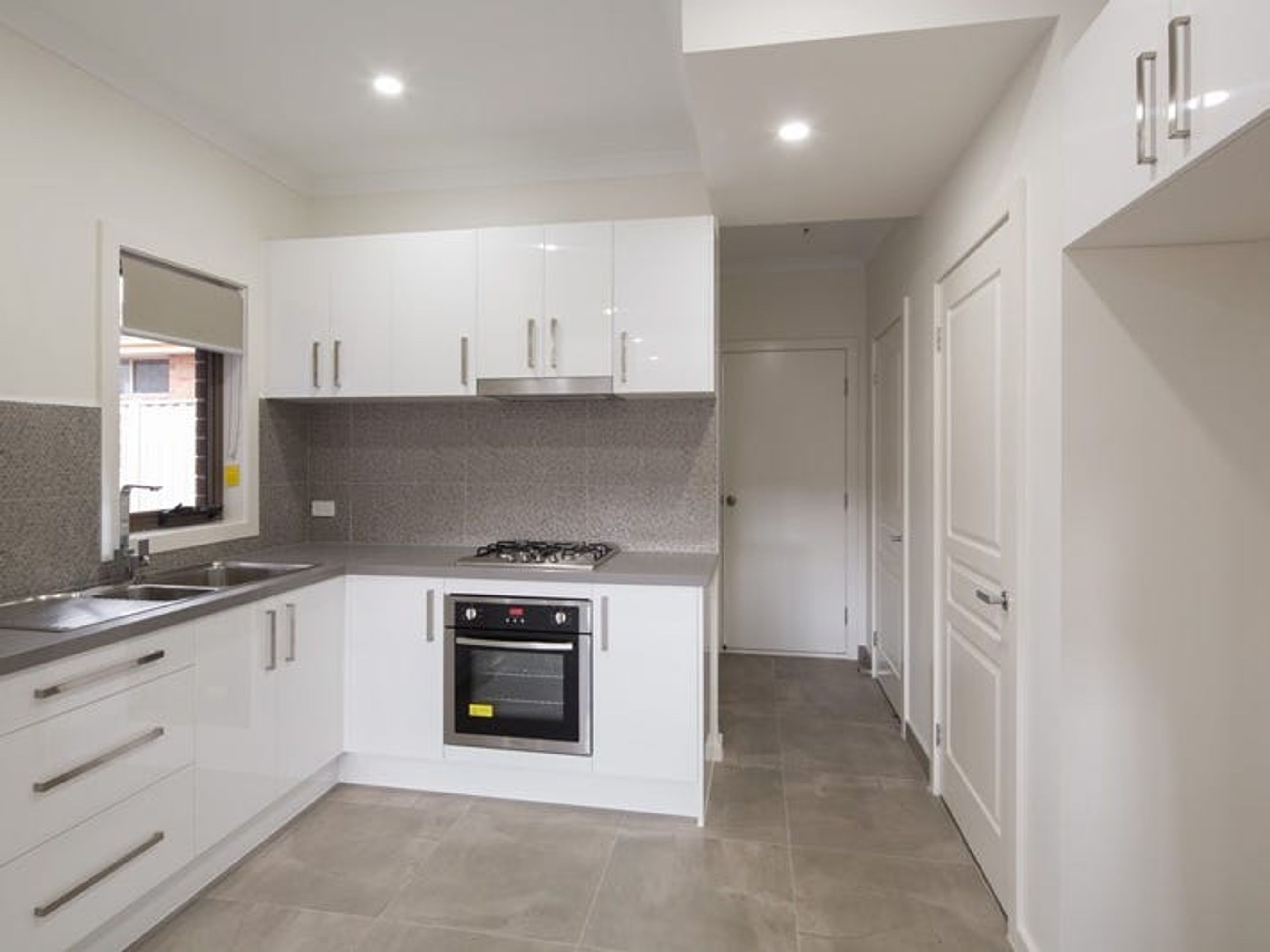 4/14 Wales Street, Springvale - Thumbnail 3