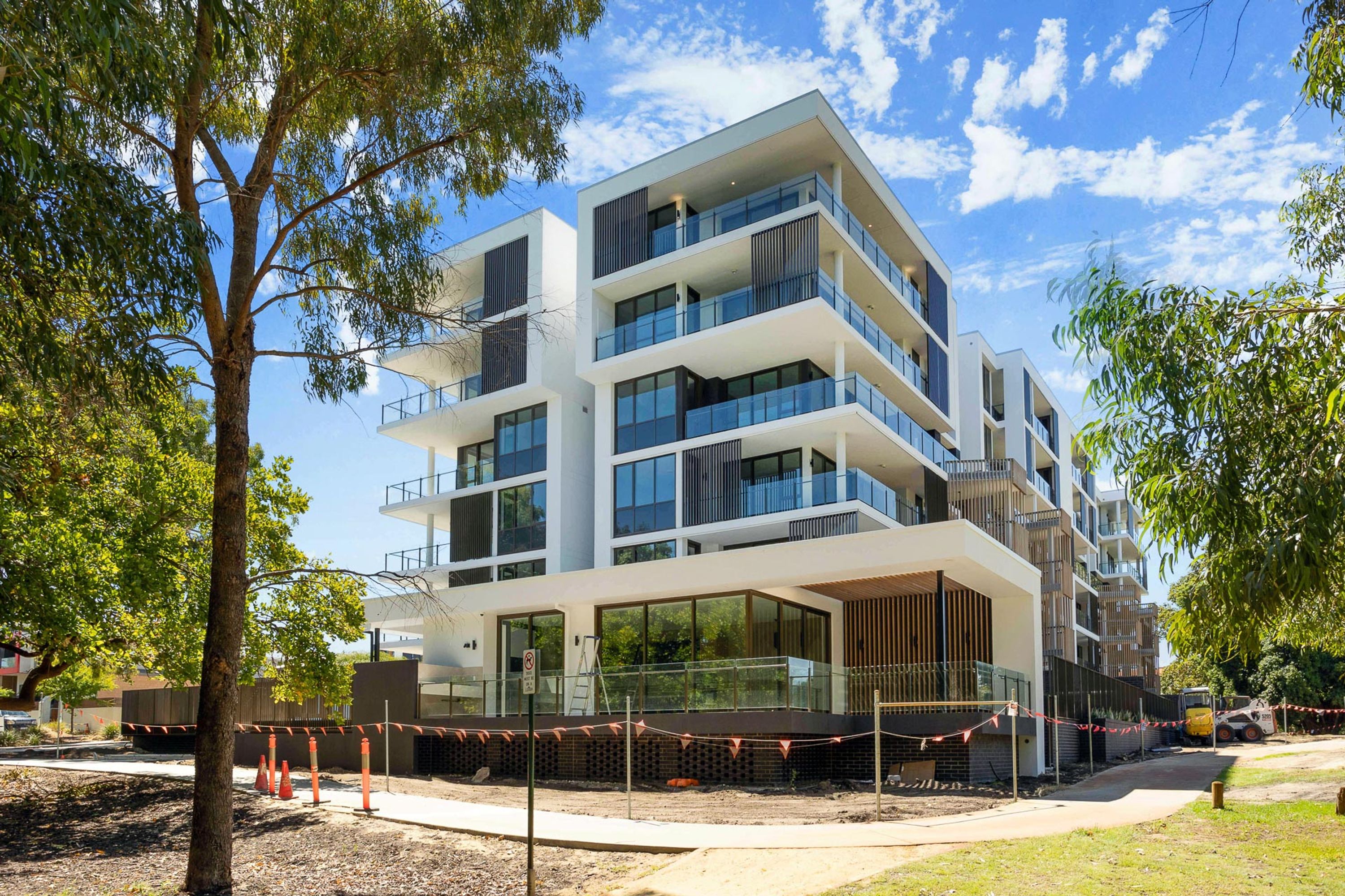 40/22 Pollen Grove, Jolimont - Thumbnail 2