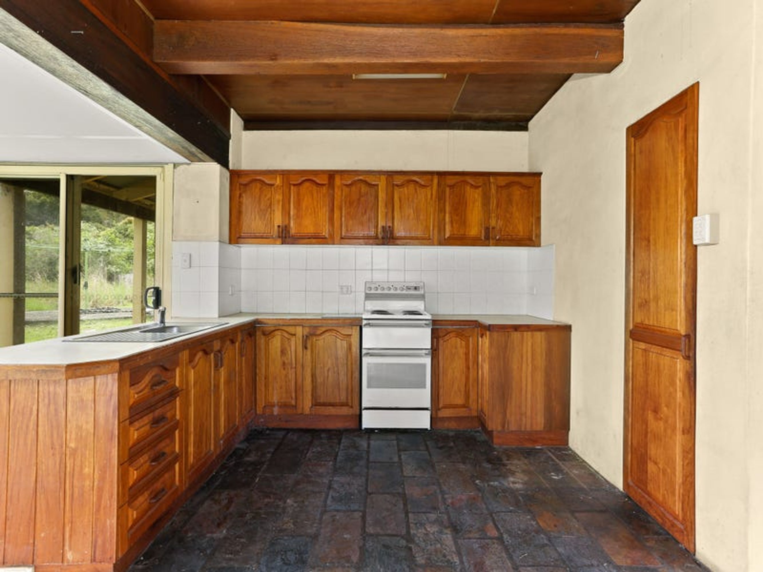 180 Crisp Drive, Ashby Heights - Thumbnail 4